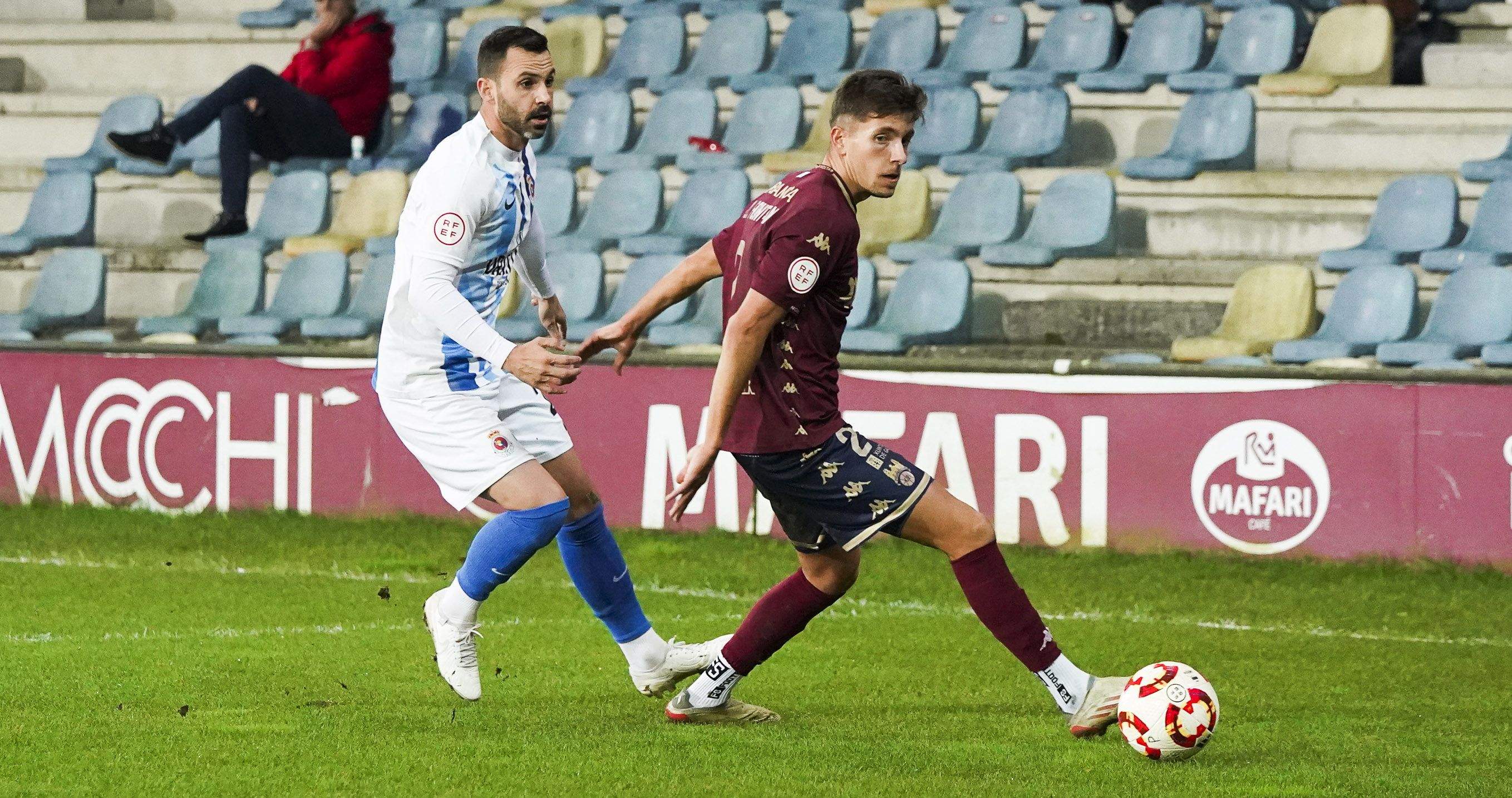 Partido entre Pontevedra CF e Gimnástica de Torrelavega en Pasarón Partido entre Pontevedra CF e Gimnástica de Torrelavega en Pasarón