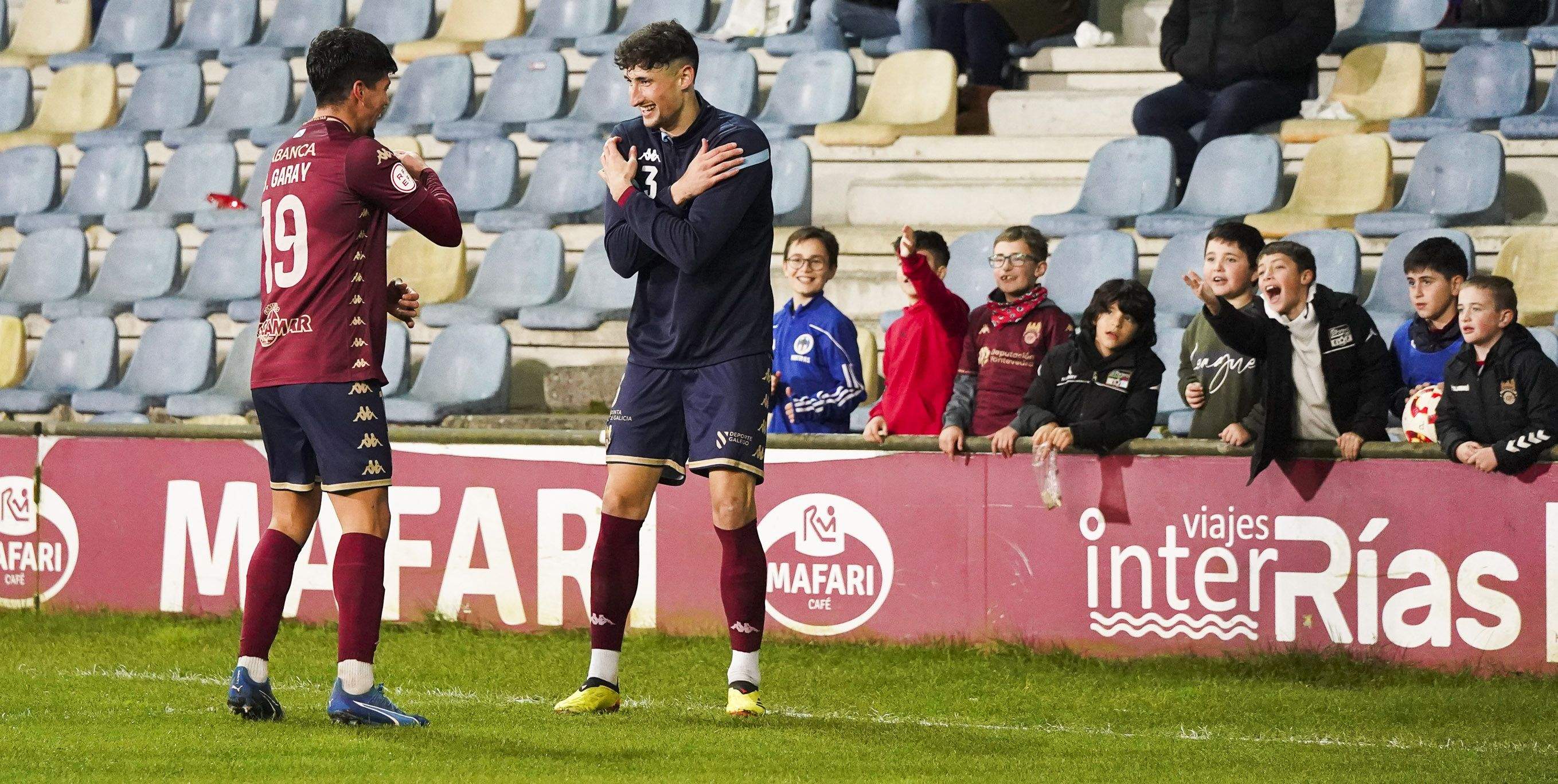 Partido entre Pontevedra CF e Gimnástica de Torrelavega en Pasarón Partido entre Pontevedra CF e Gimnástica de Torrelavega en Pasarón