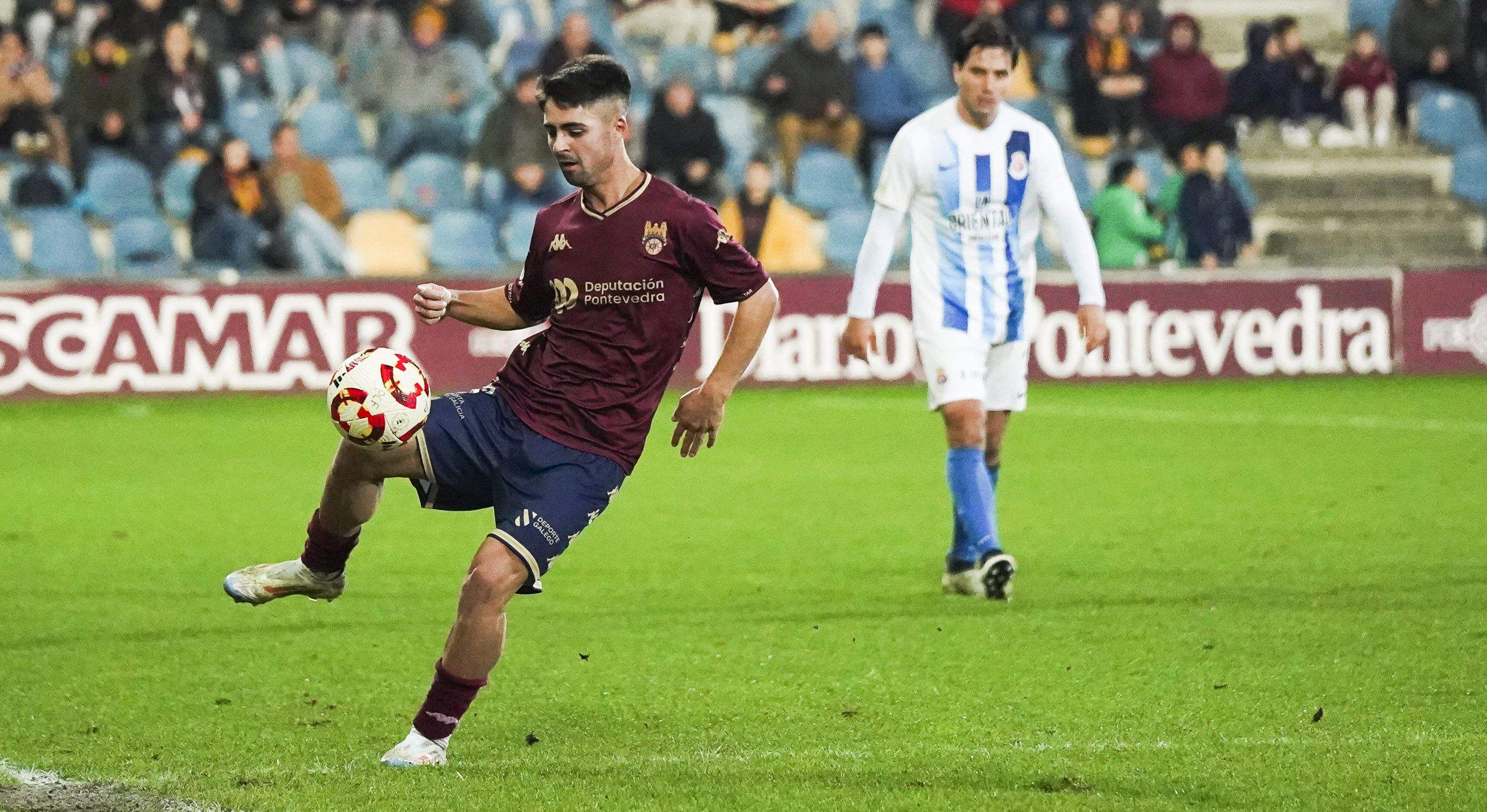 Partido entre Pontevedra CF e Gimnástica de Torrelavega en Pasarón Partido entre Pontevedra CF e Gimnástica de Torrelavega en Pasarón
