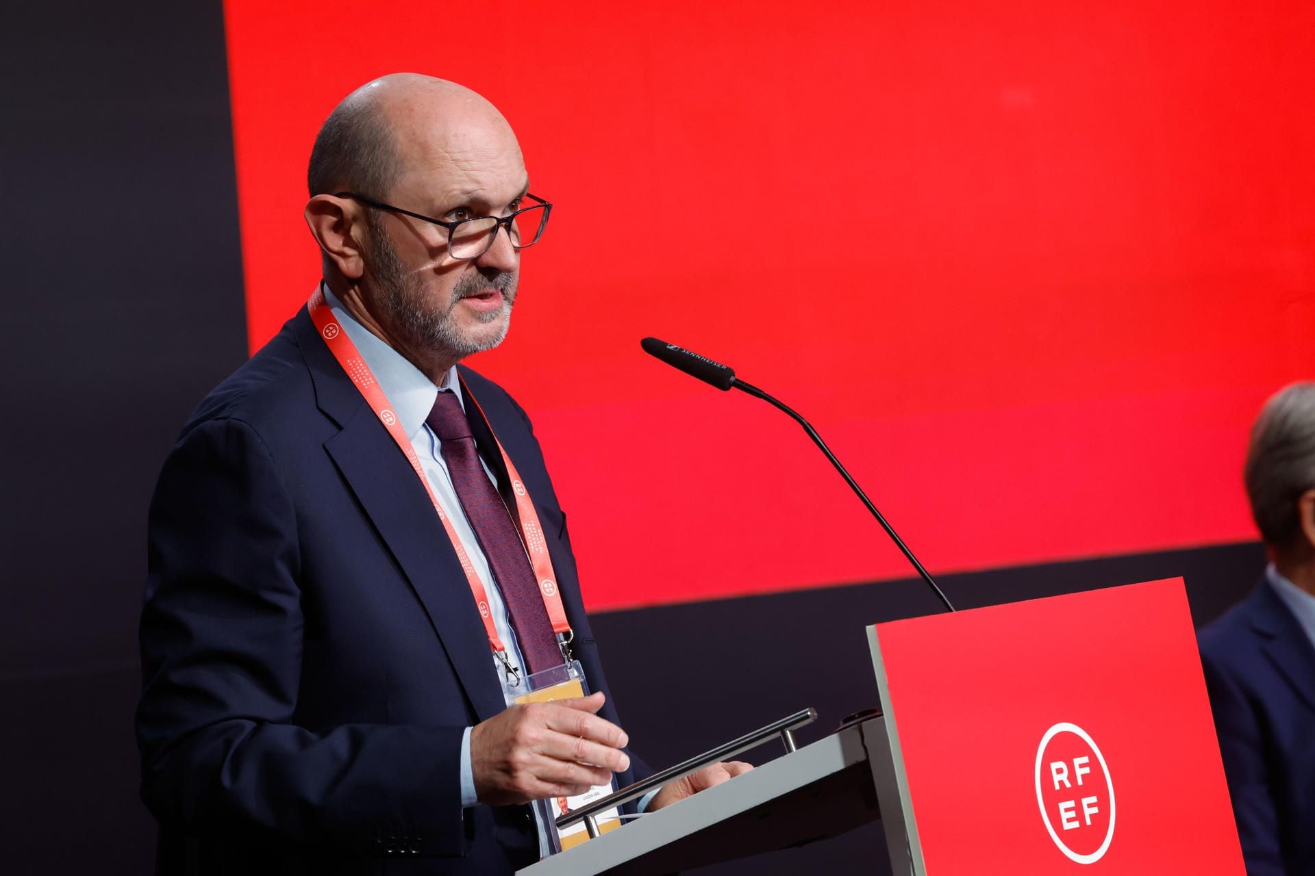 Rafael Louzán, tras ser elegido presidente de la RFEF