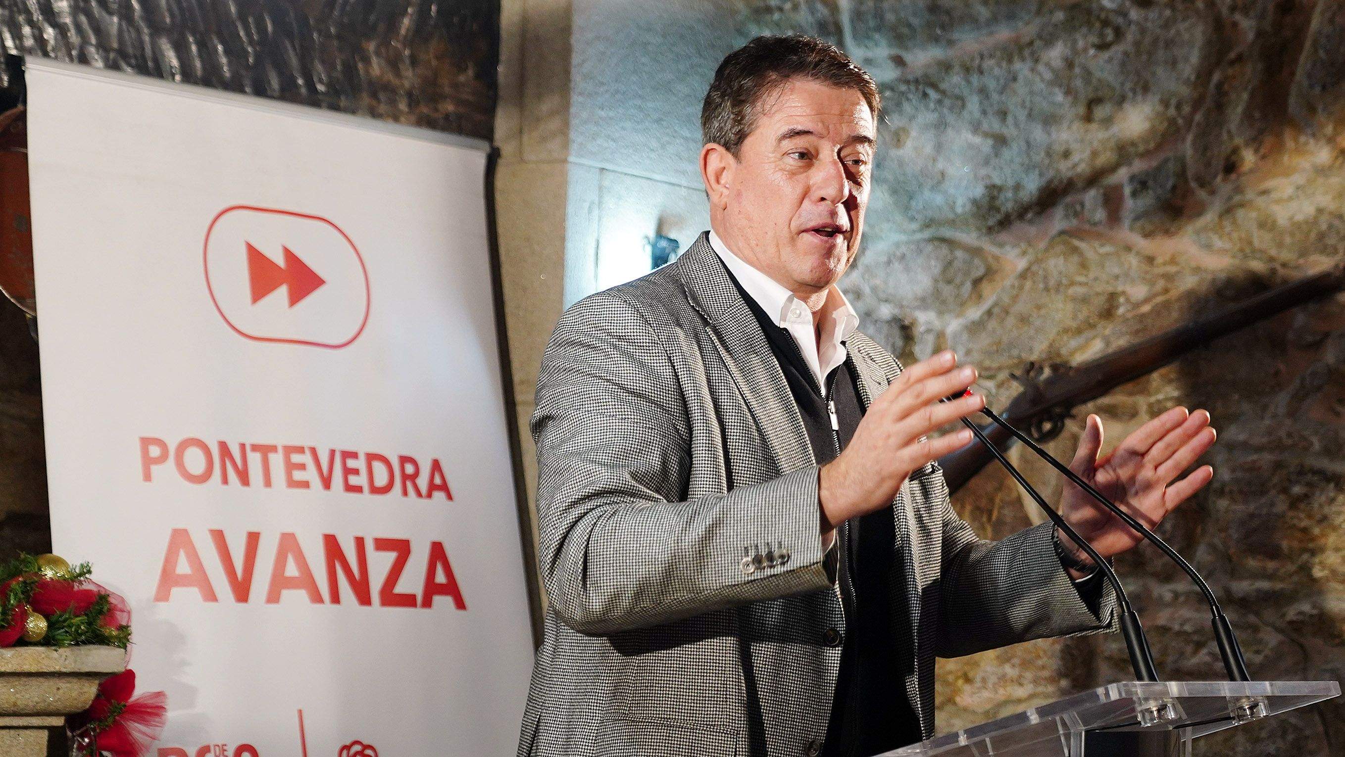 Almorzo coloquio con José Ramón Gómez Besteiro