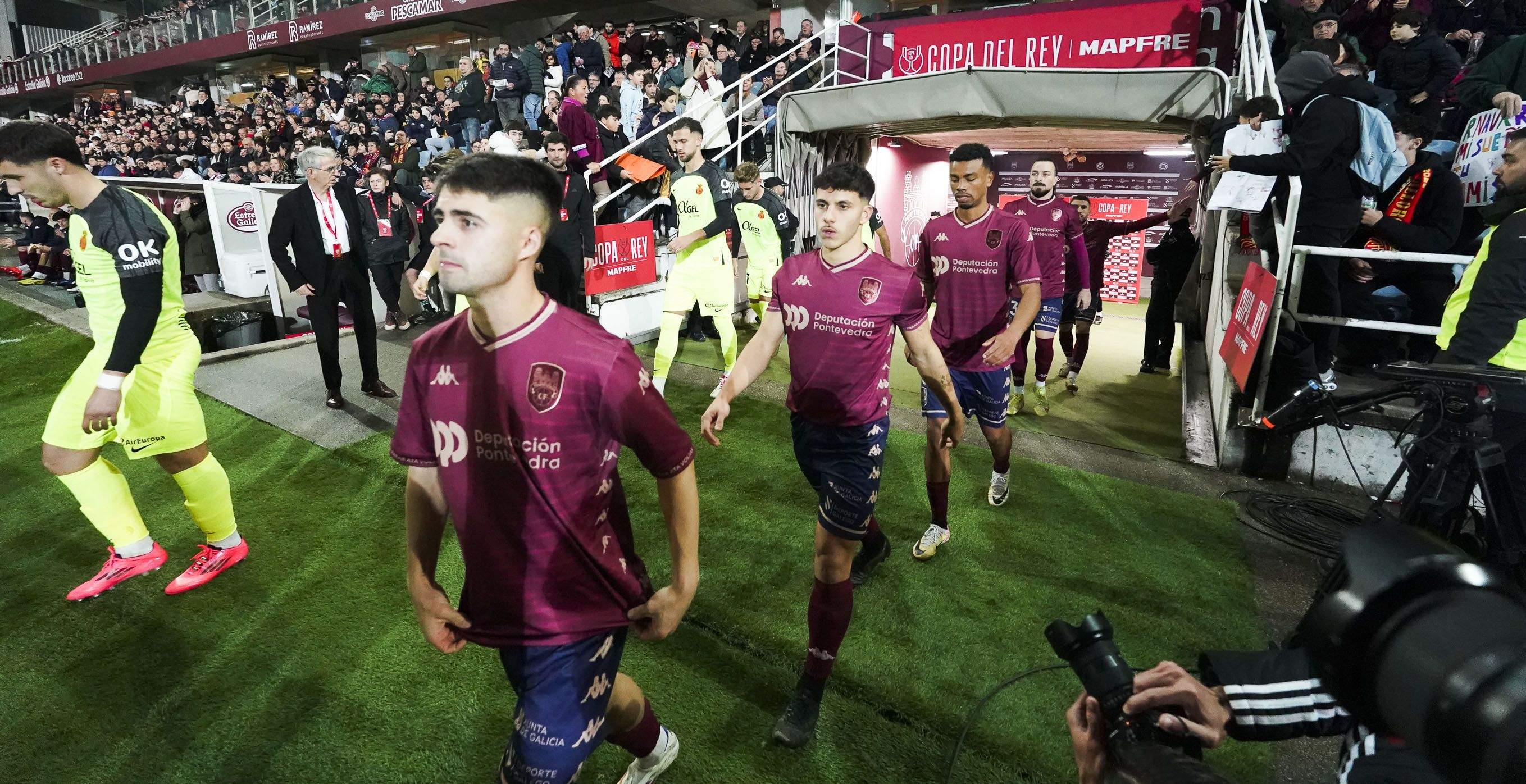 Partido de Copa del Rey entre Pontevedra y Mallorca en Pasarón