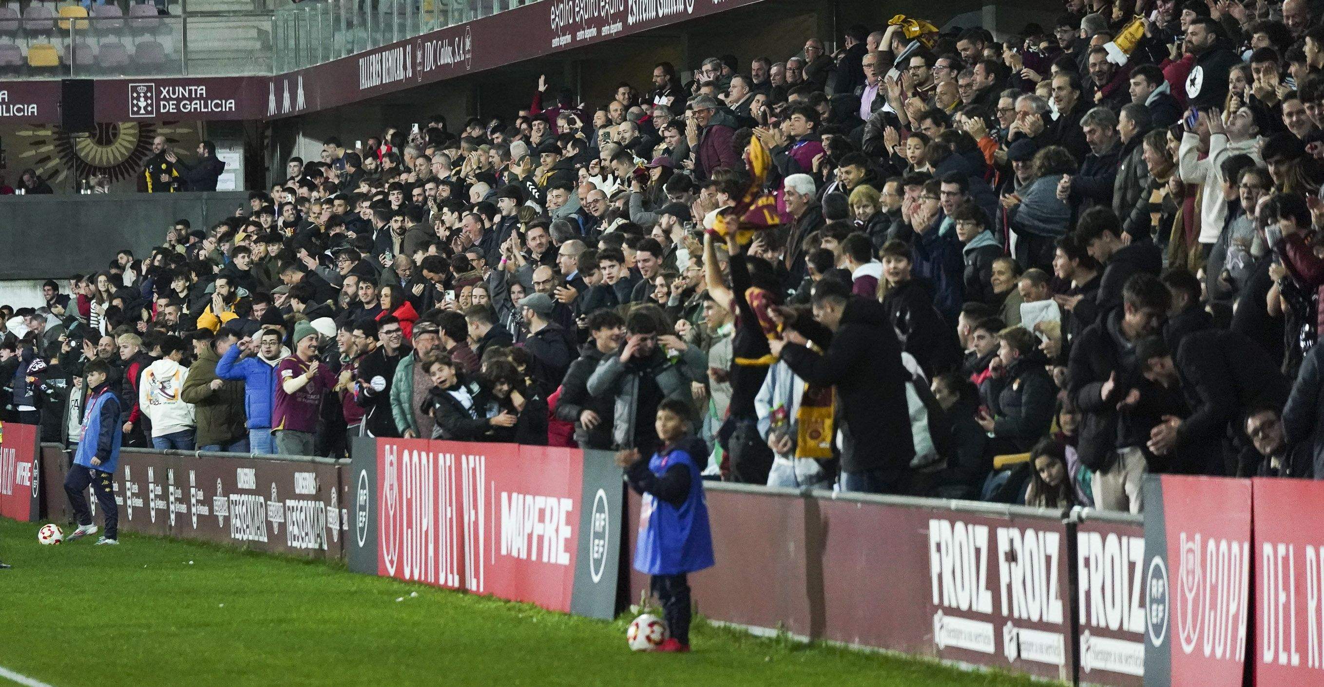 Partido de Copa del Rey entre Pontevedra y Mallorca en Pasarón