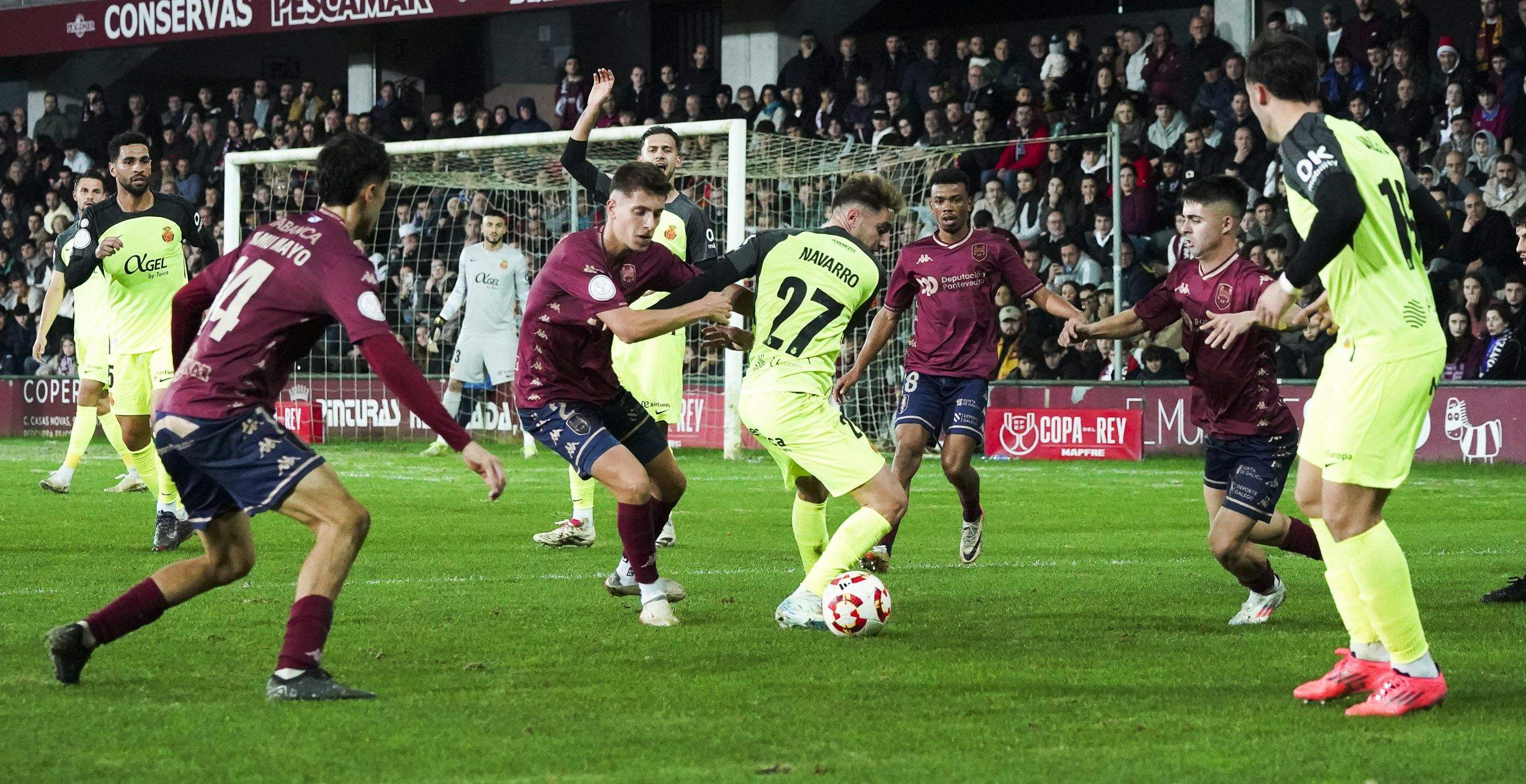 Partido de Copa del Rey entre Pontevedra y Mallorca en Pasarón