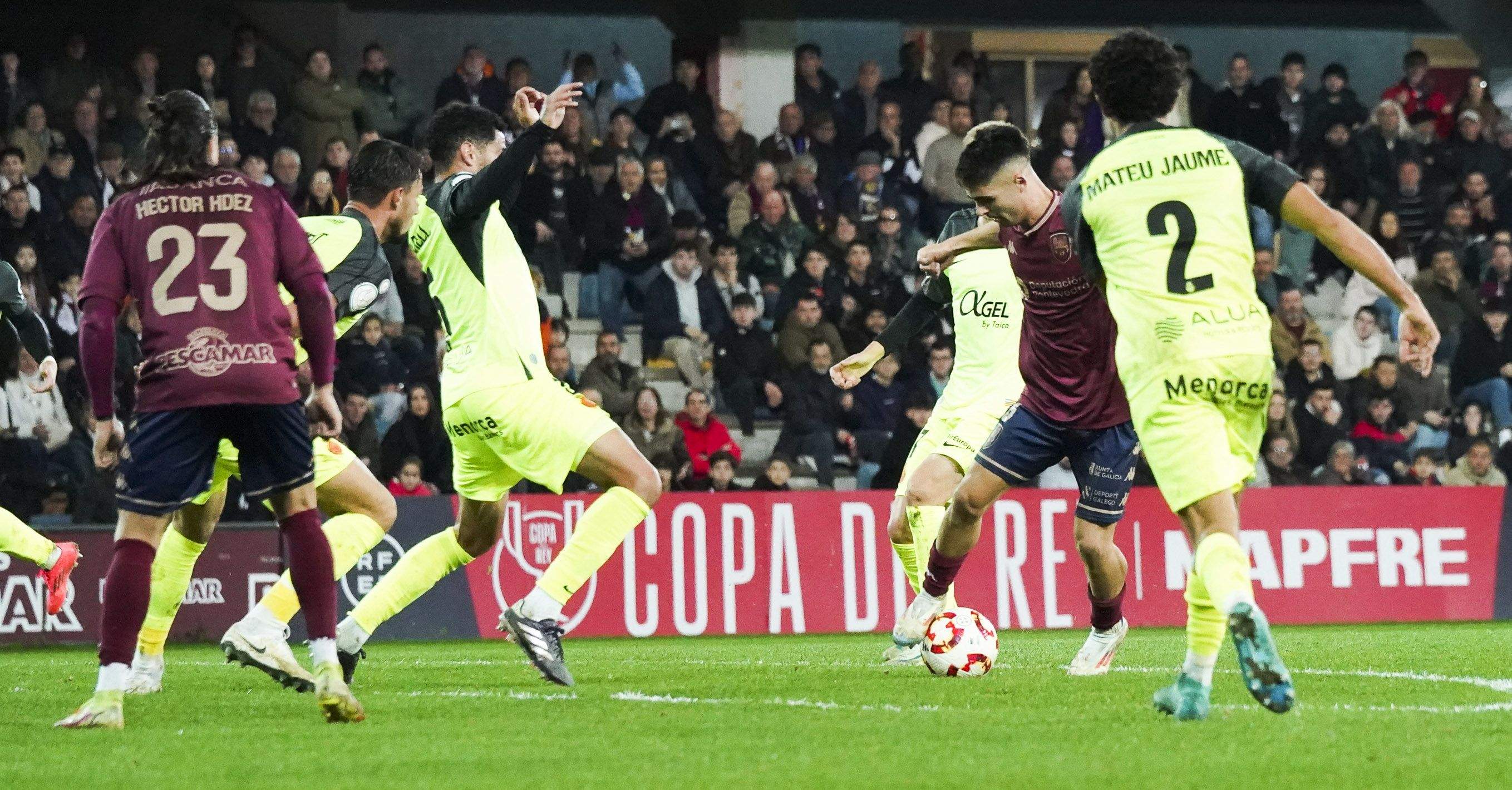 Partido de Copa del Rey entre Pontevedra y Mallorca en Pasarón