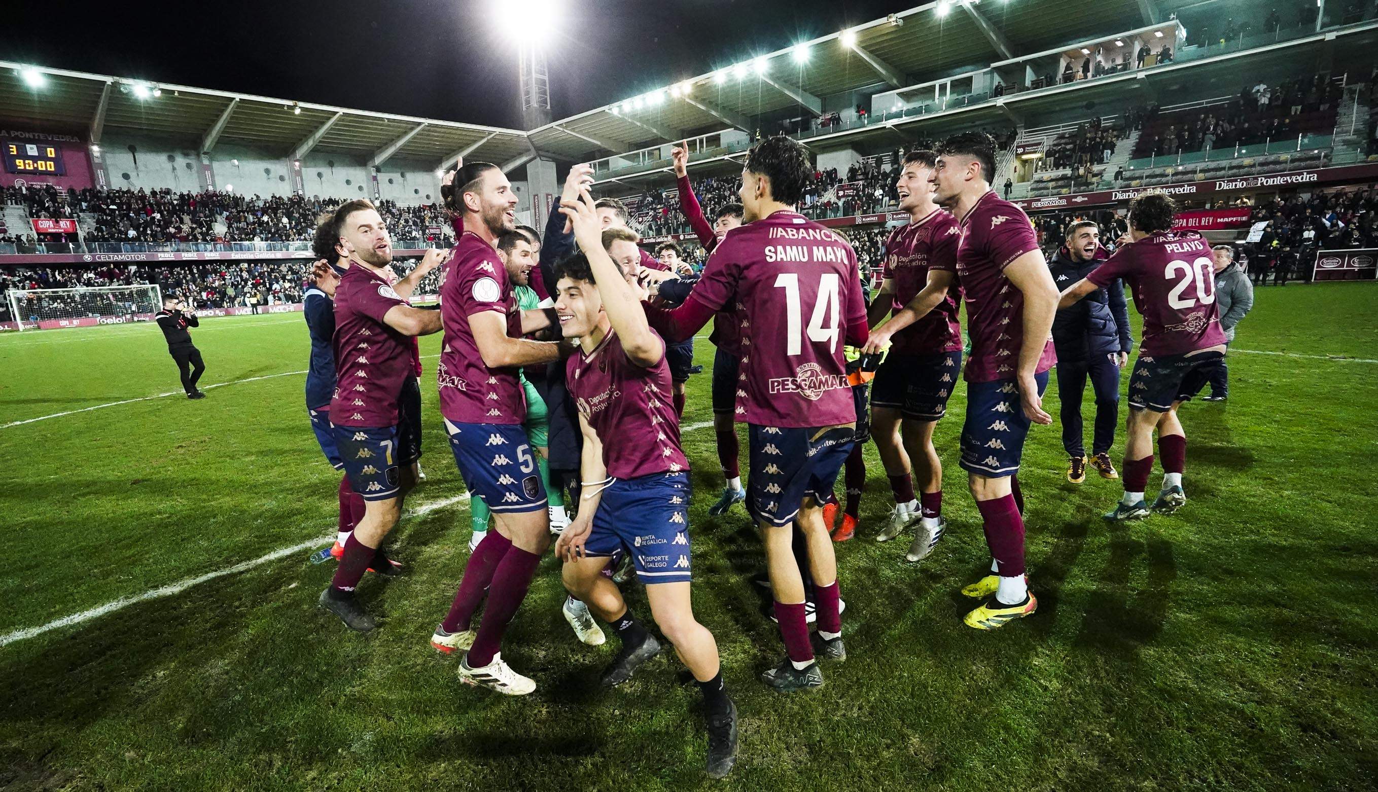 Partido de Copa del Rey entre Pontevedra y Mallorca en Pasarón