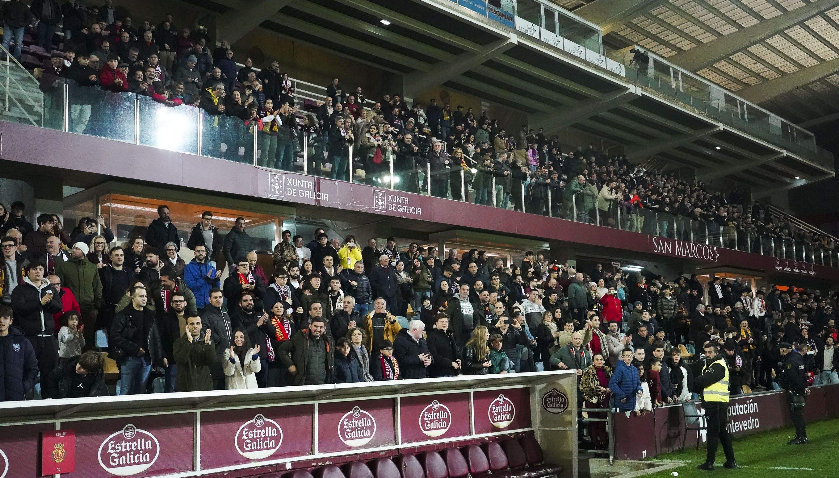 Partido de Copa del Rey entre Pontevedra y Mallorca en Pasarón