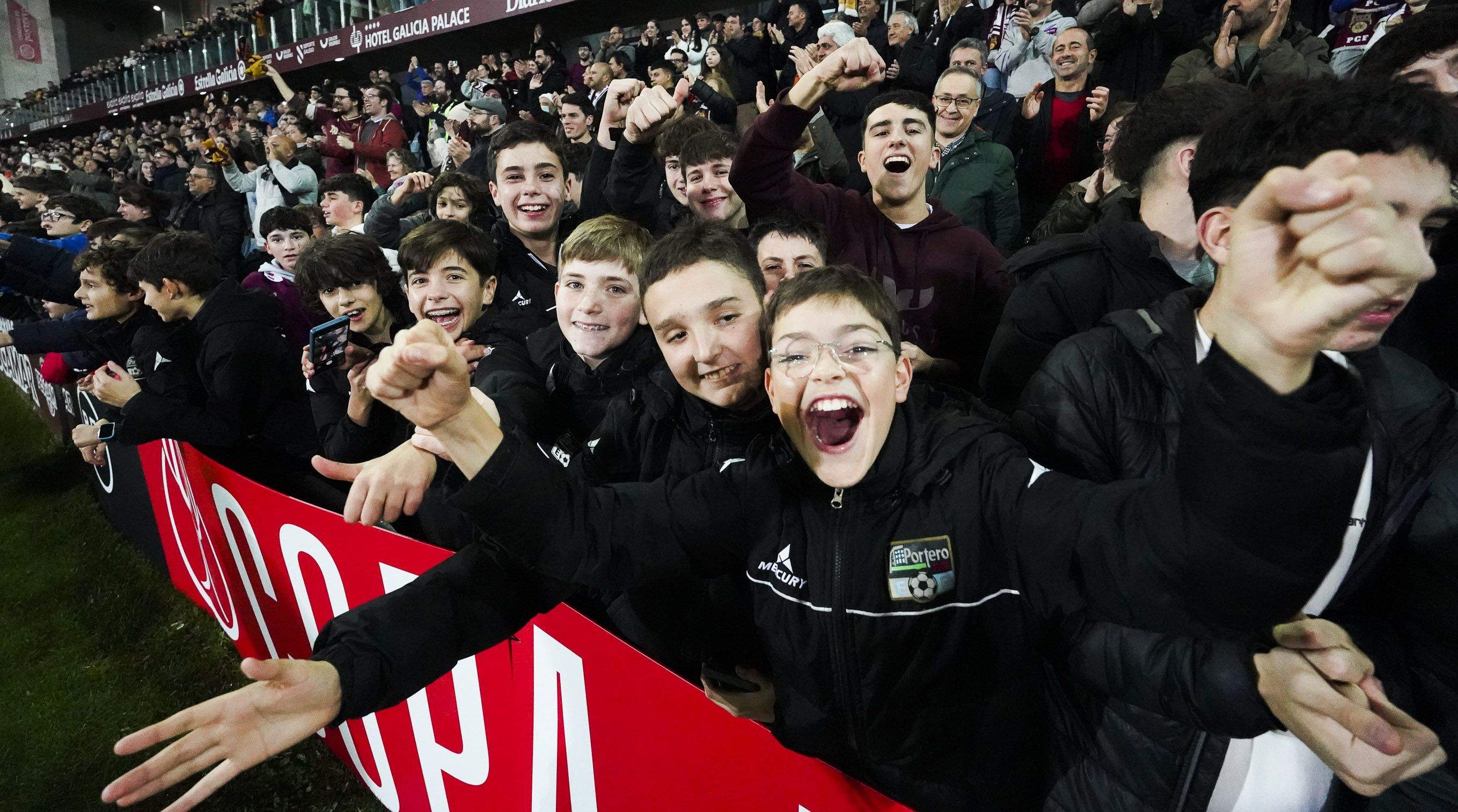 Partido de Copa del Rey entre Pontevedra y Mallorca en Pasarón