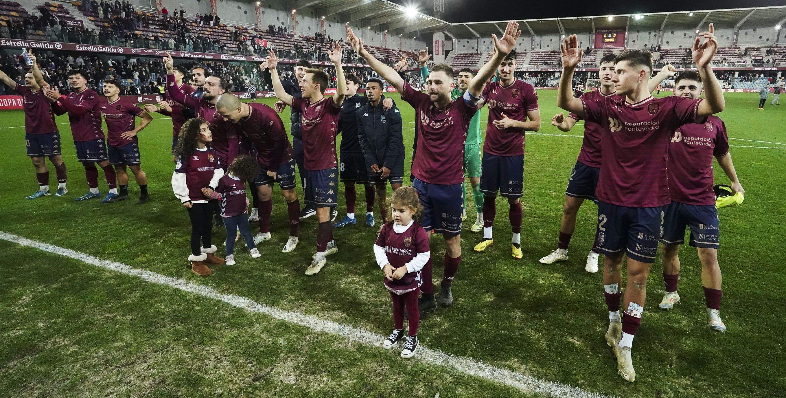 Partido de Copa del Rey entre Pontevedra y Mallorca en Pasarón