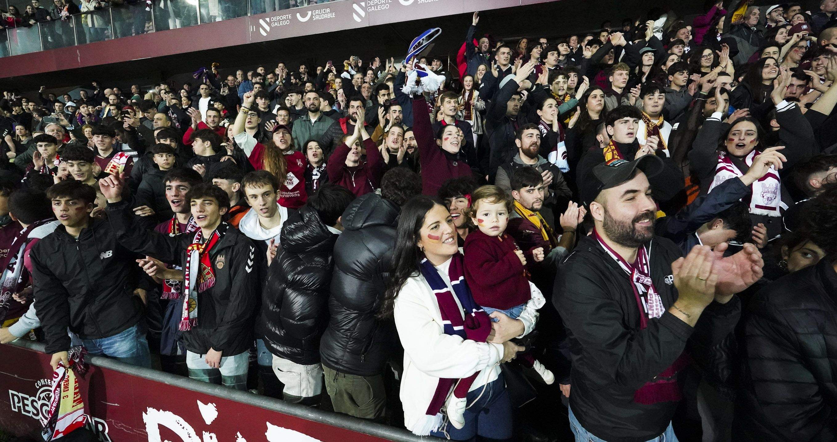 Partido de Copa del Rey entre Pontevedra y Mallorca en Pasarón