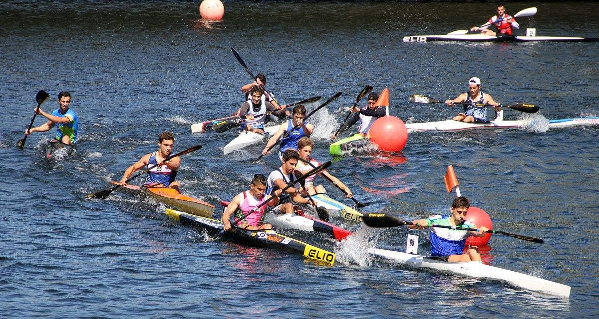 Primeira xornada do Campionato de España de Piragüismo Maratón 2015 no Río Lérez