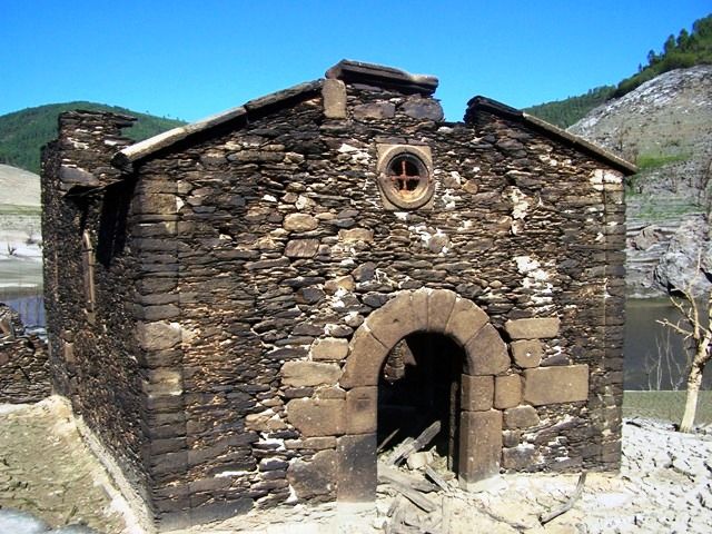 Mourulle, igrexa