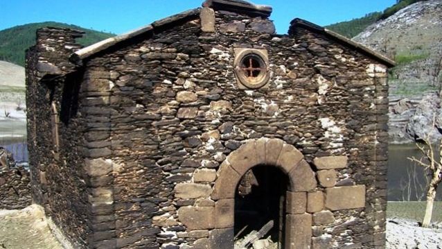 Mourulle, igrexa