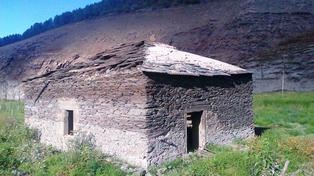 Muíño de Xián, exterior
