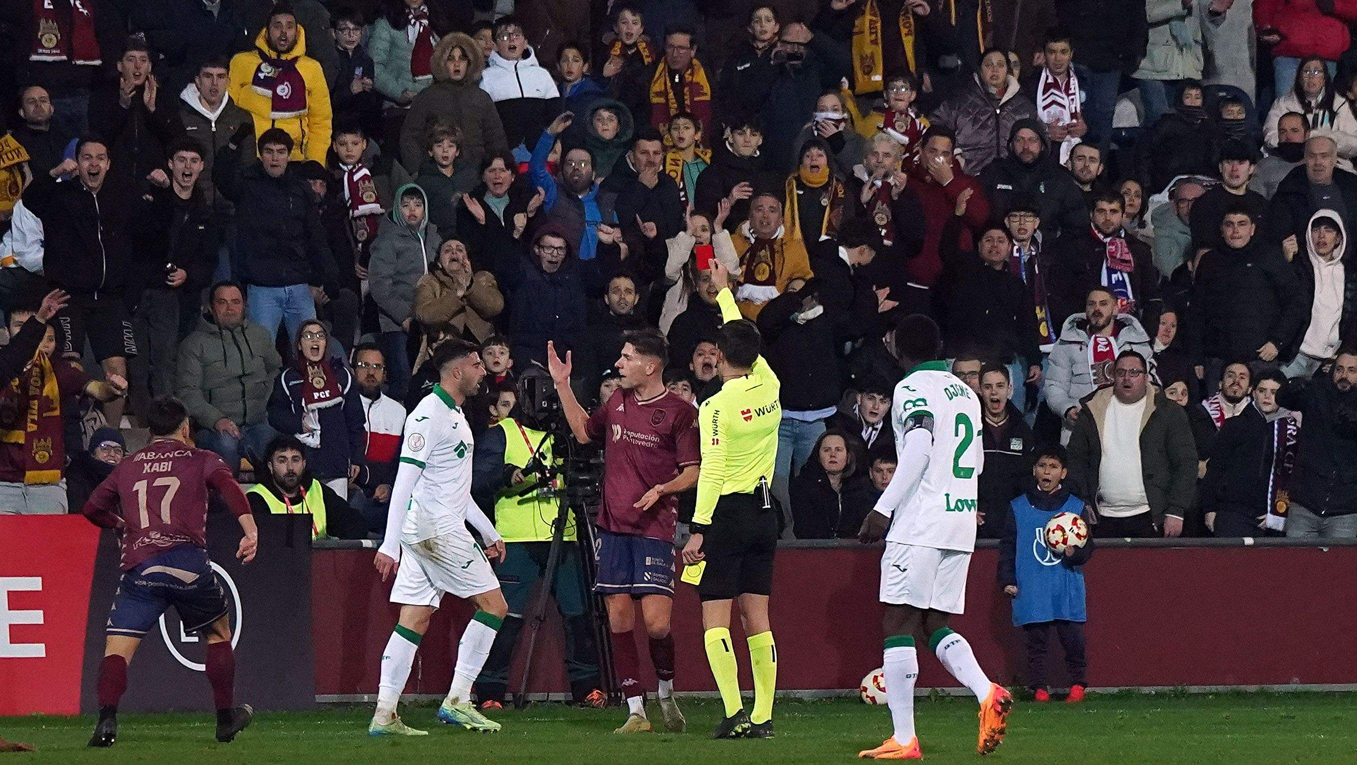 Octavos de final de la Copa del Rey entre Pontevedra y Getafe en Pasarón