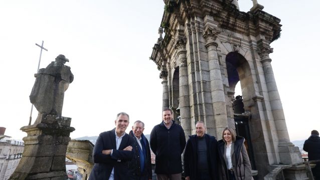 Visita ao campanario do santuario Virxe Peregrina