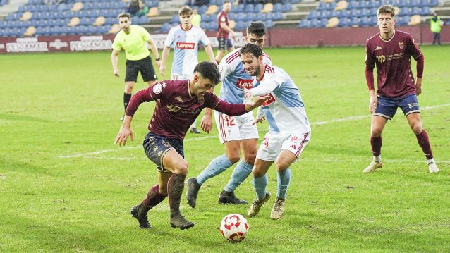 Partido entre Pontevedra CF eSD Compostela en Pasarón