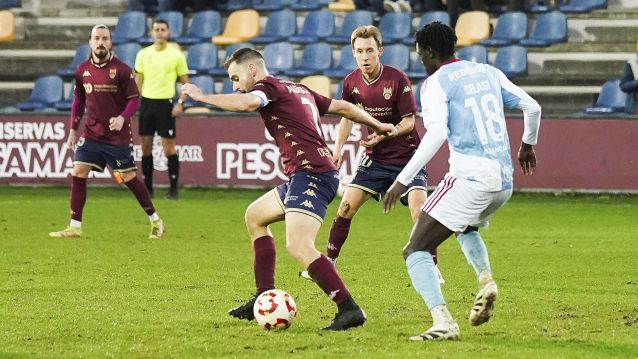 Partido entre Pontevedra CF eSD Compostela en Pasarón
