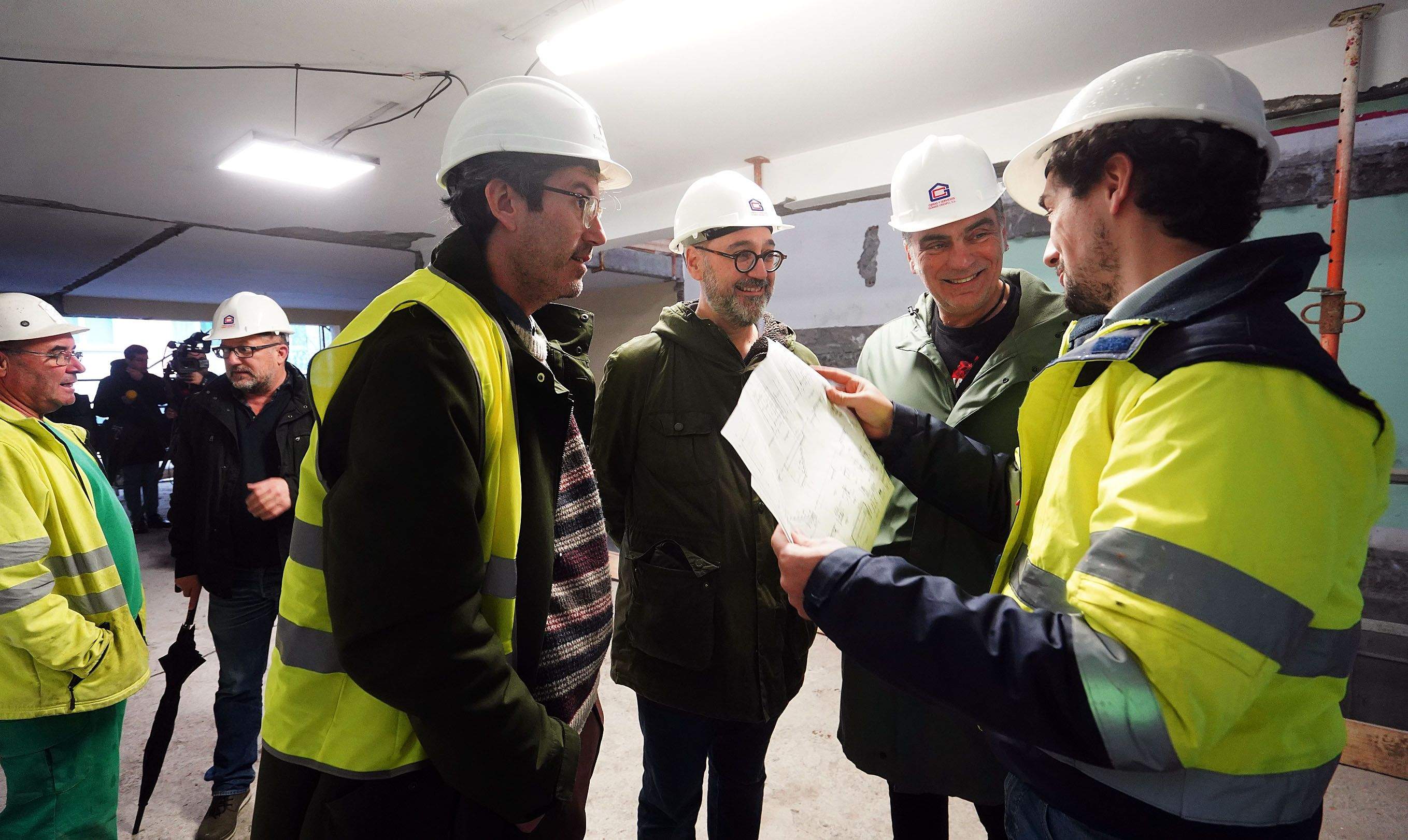 Visita ás obras do edificio do antigo conservatorio para convertilo nun espazo creativo