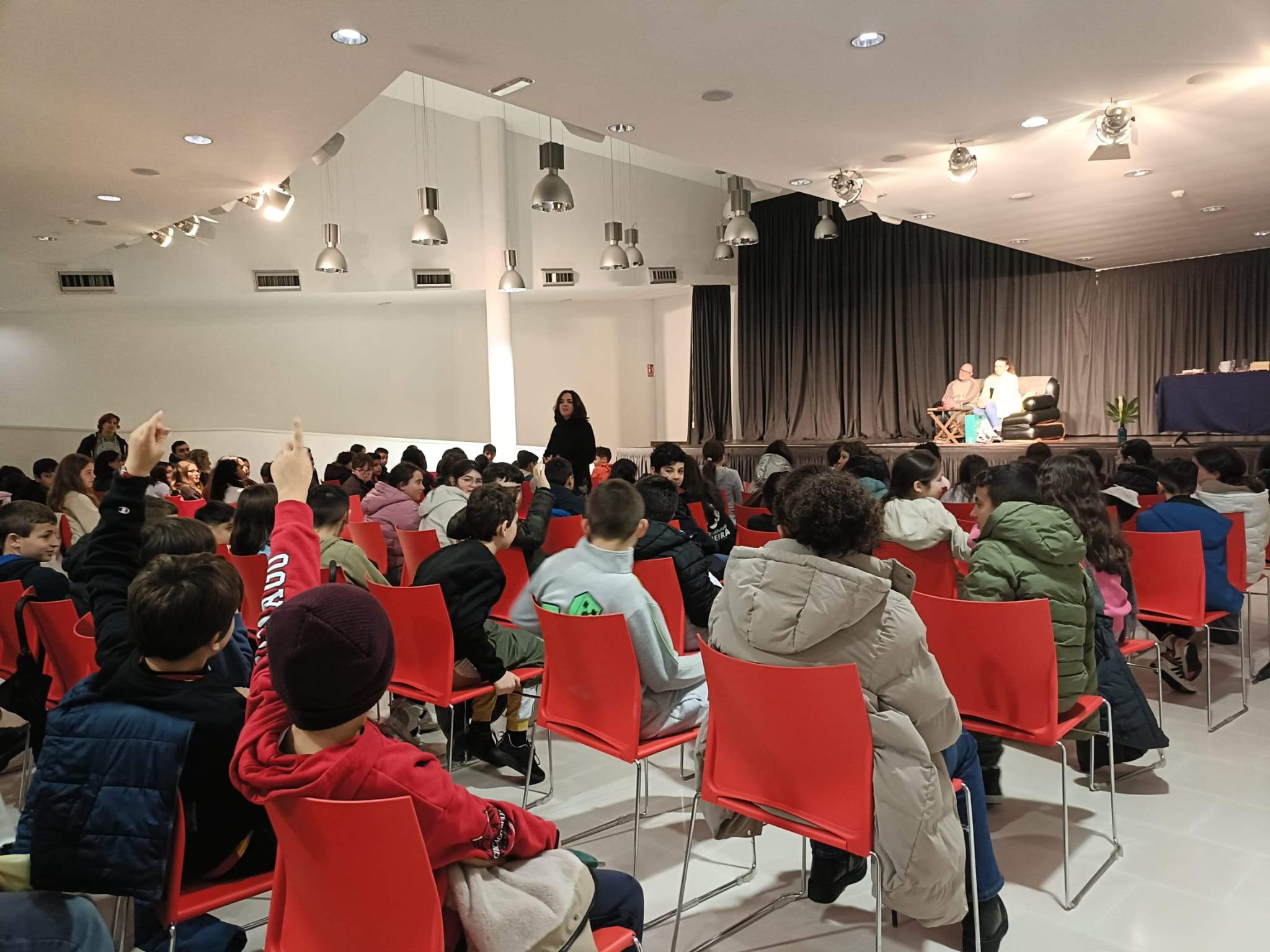 Teatro para previr e sensibilizar sobre as violencias machistas