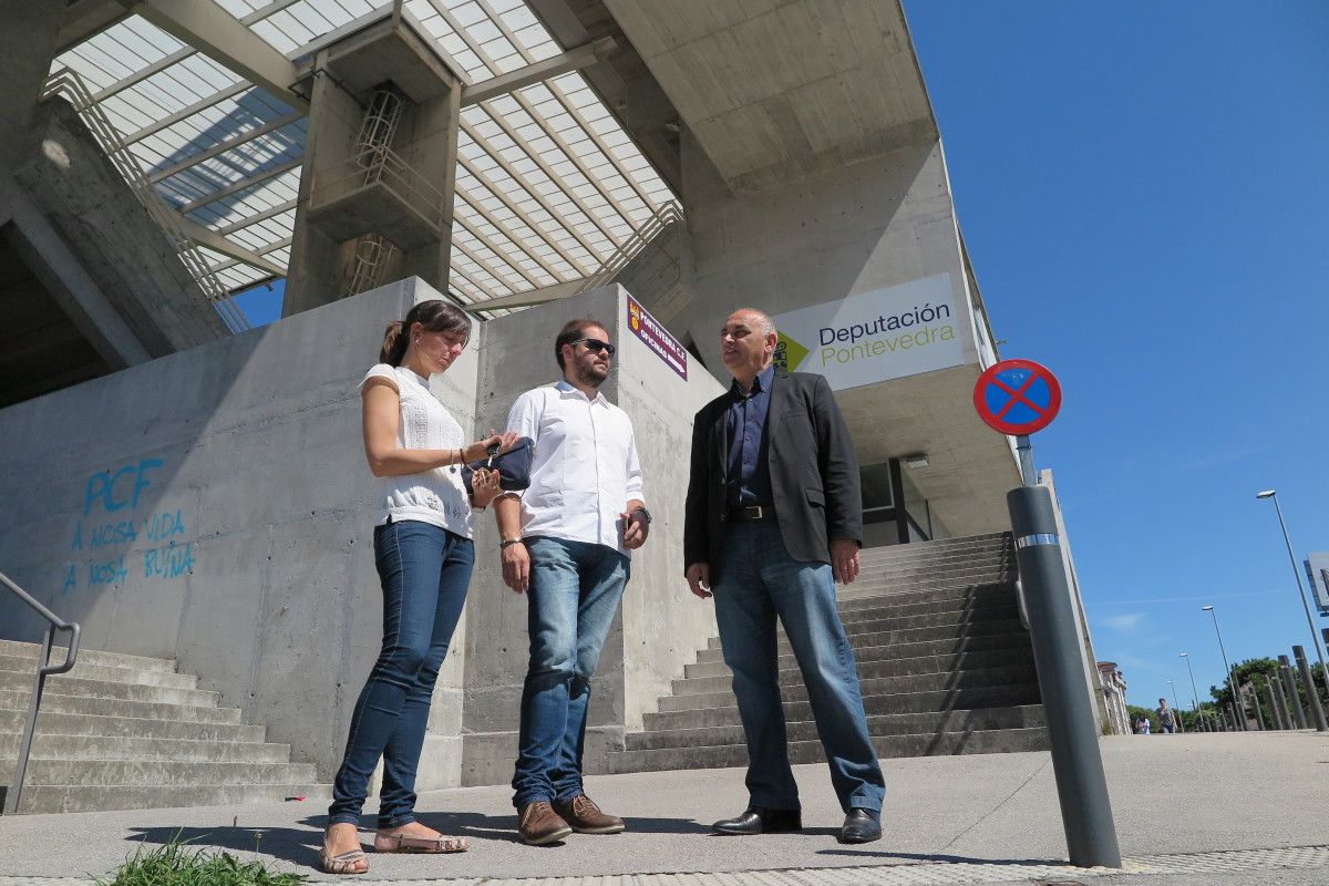 Iván Puentes, Agustín Fernández y Paloma Castro visitan Pasarón 
