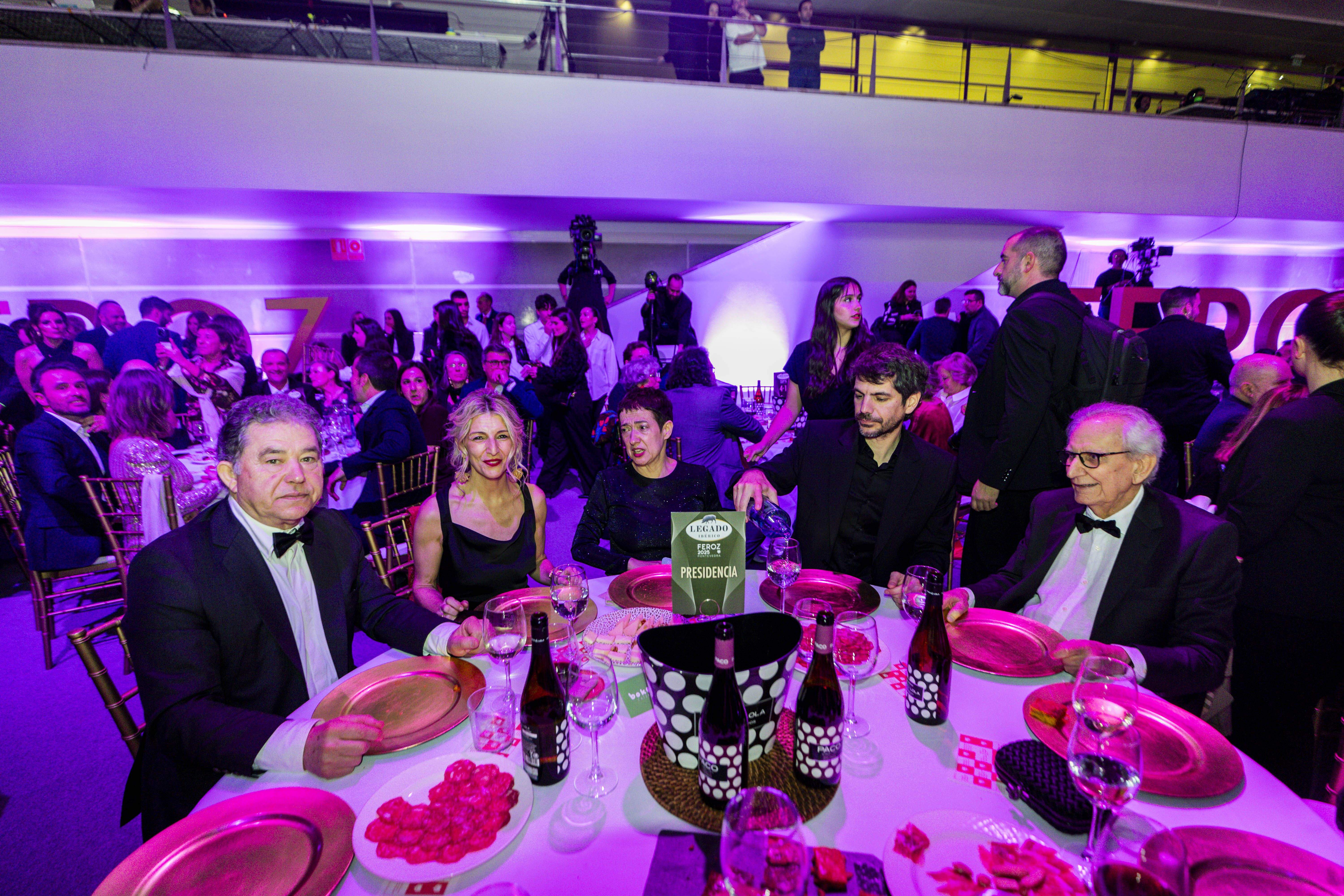 Personalidades en las mesas de los Premios Feroz 2025 Personalidades en las mesas de los Premios Feroz 2025