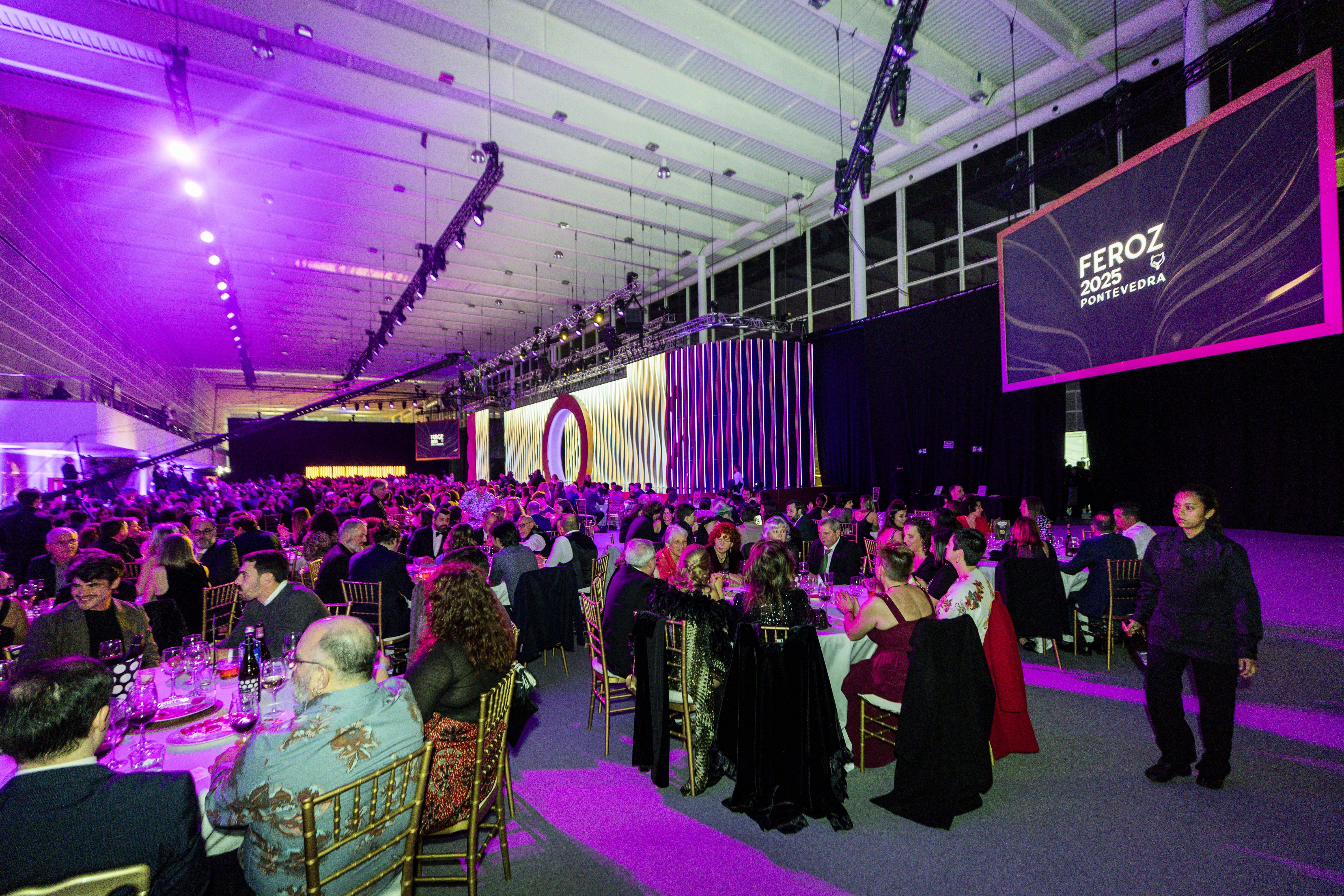 Personalidades en las mesas de los Premios Feroz 2025 Personalidades en las mesas de los Premios Feroz 2025