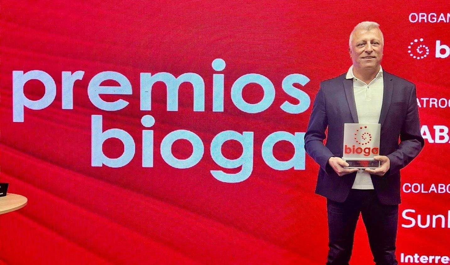José Rosendo co Premio Bioga