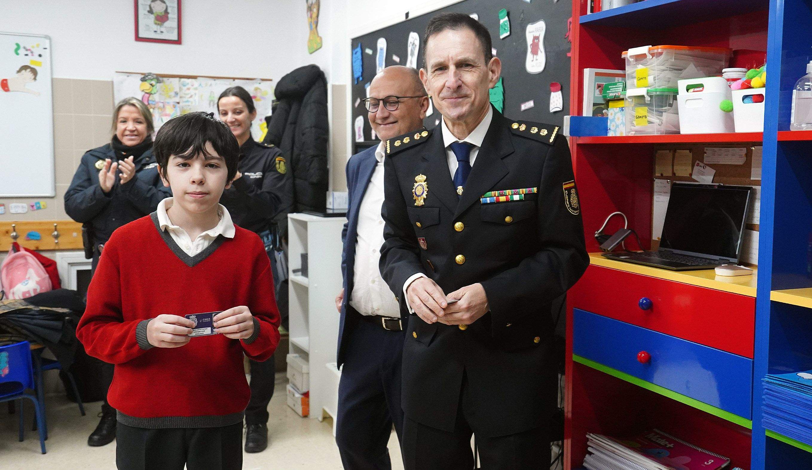 Escolares del colegio San José recogen el carné de ciberexperto Escolares del colegio San José recogen el carné de ciberexperto