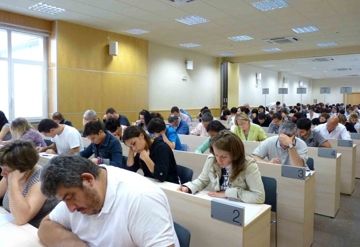 Jornada de exámenes en la UNED