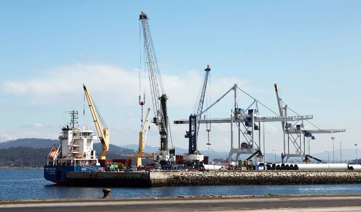 Instalaciones del puerto de Marín