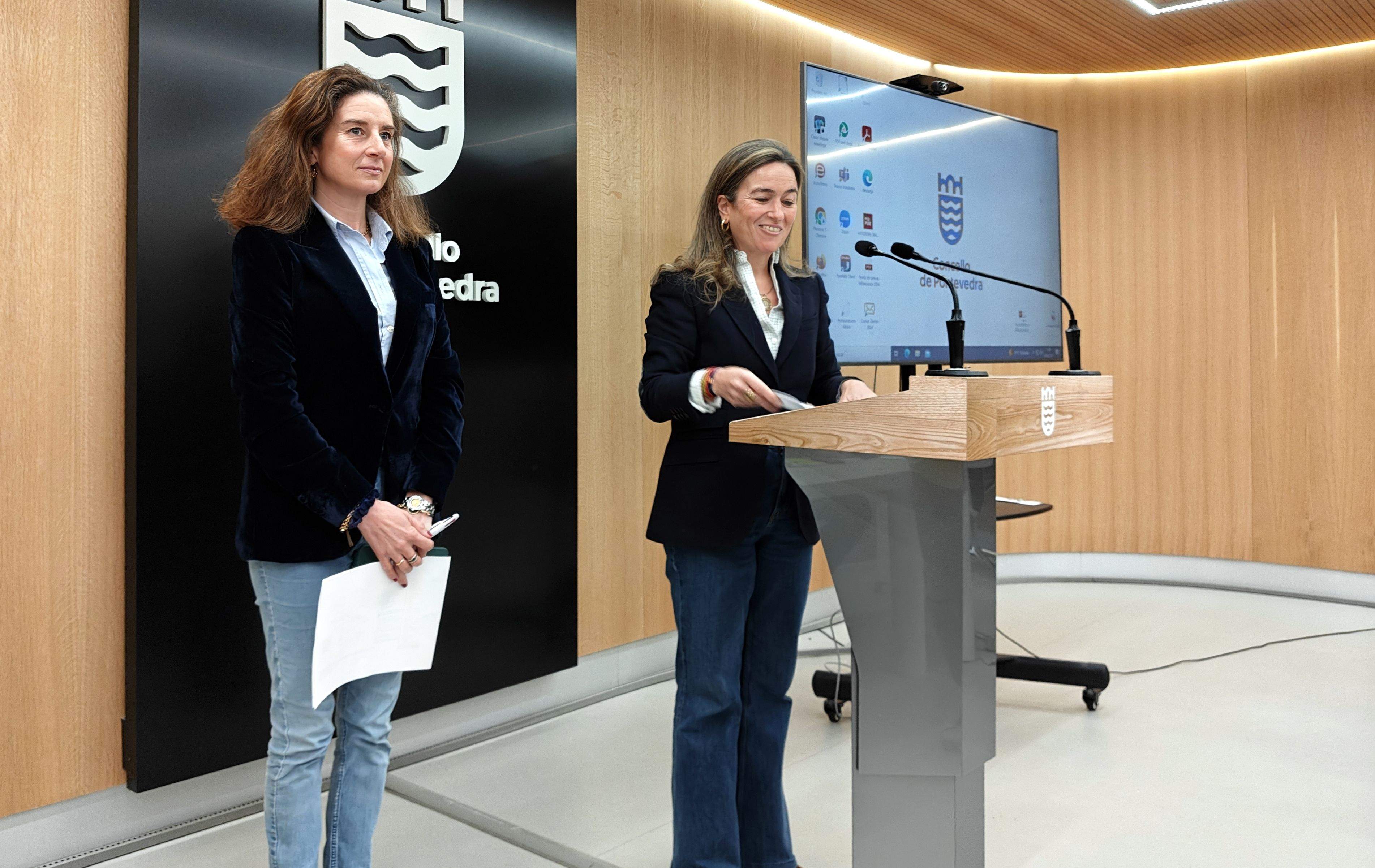 Silvia Junco y Pepa Pardo, del PP