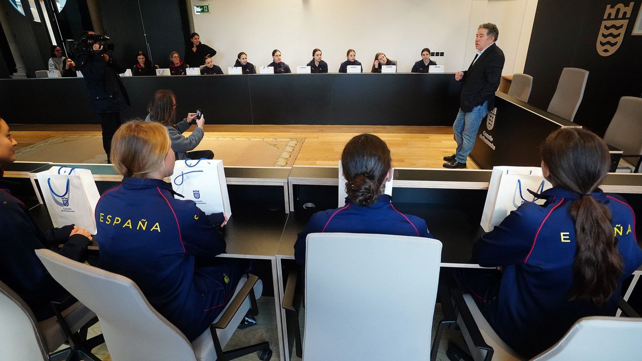 Recepción á Selección Española Júnior de natación artística