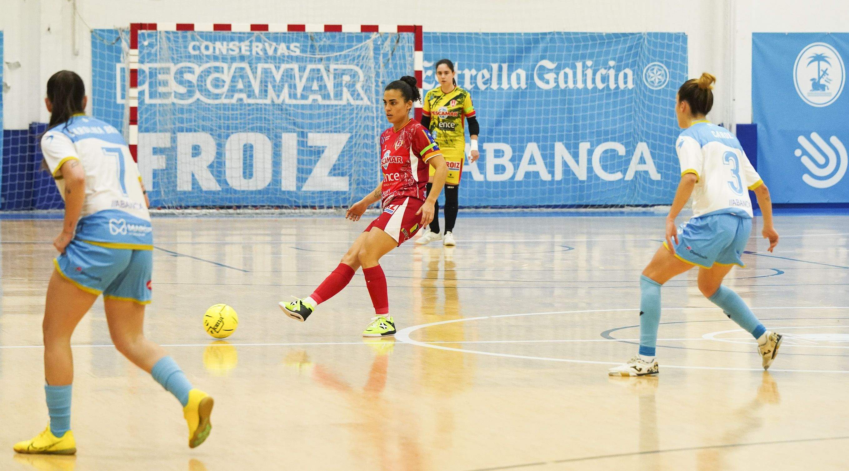 Partido entre o Poio Pescamar e Marín Futsal na Seca Partido entre o Poio Pescamar e Marín Futsal na Seca