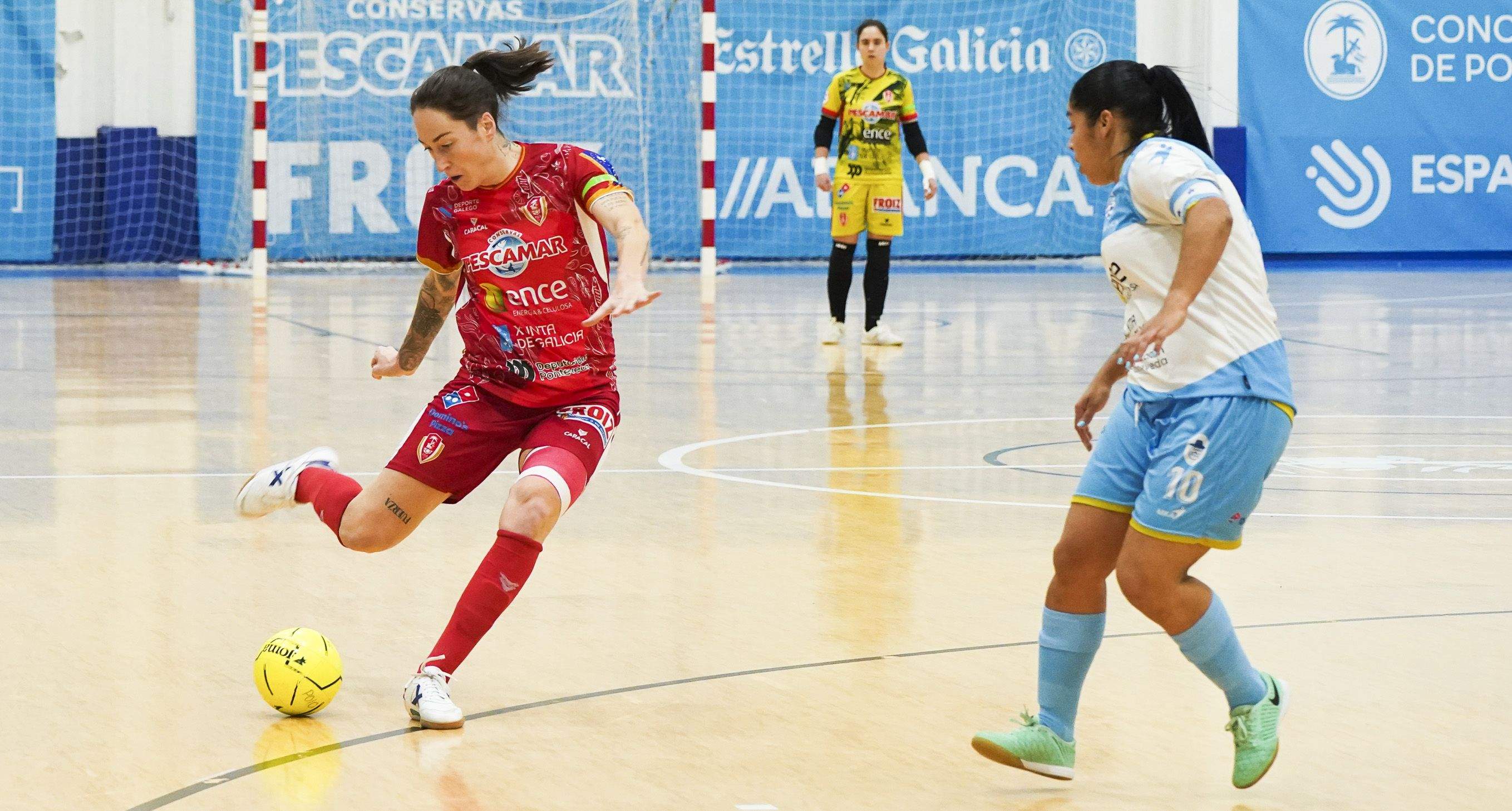 Partido entre o Poio Pescamar e Marín Futsal na Seca Partido entre o Poio Pescamar e Marín Futsal na Seca