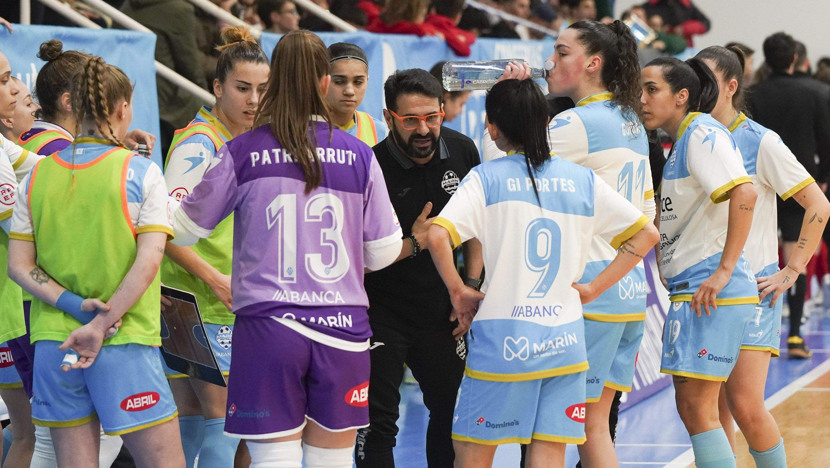 Partido entre o Poio Pescamar e Marín Futsal na Seca