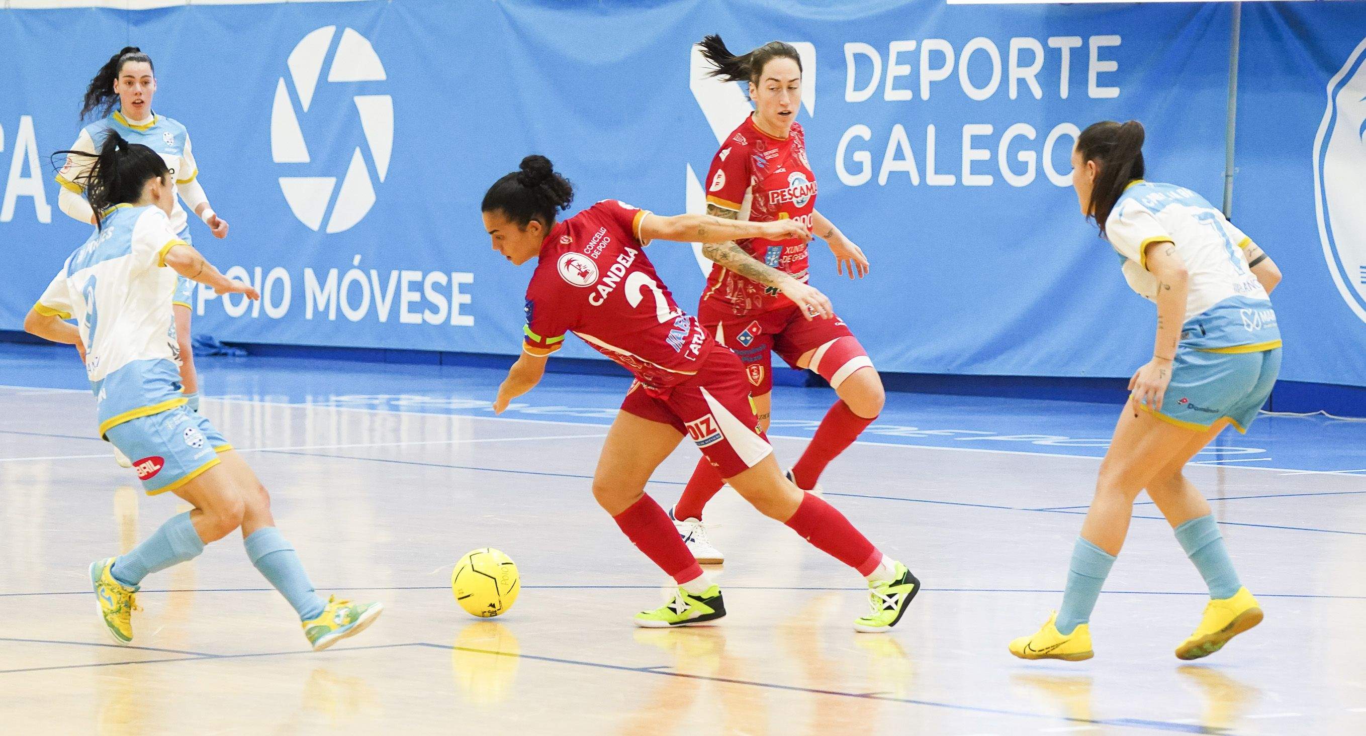 Partido entre o Poio Pescamar e Marín Futsal na Seca Partido entre o Poio Pescamar e Marín Futsal na Seca