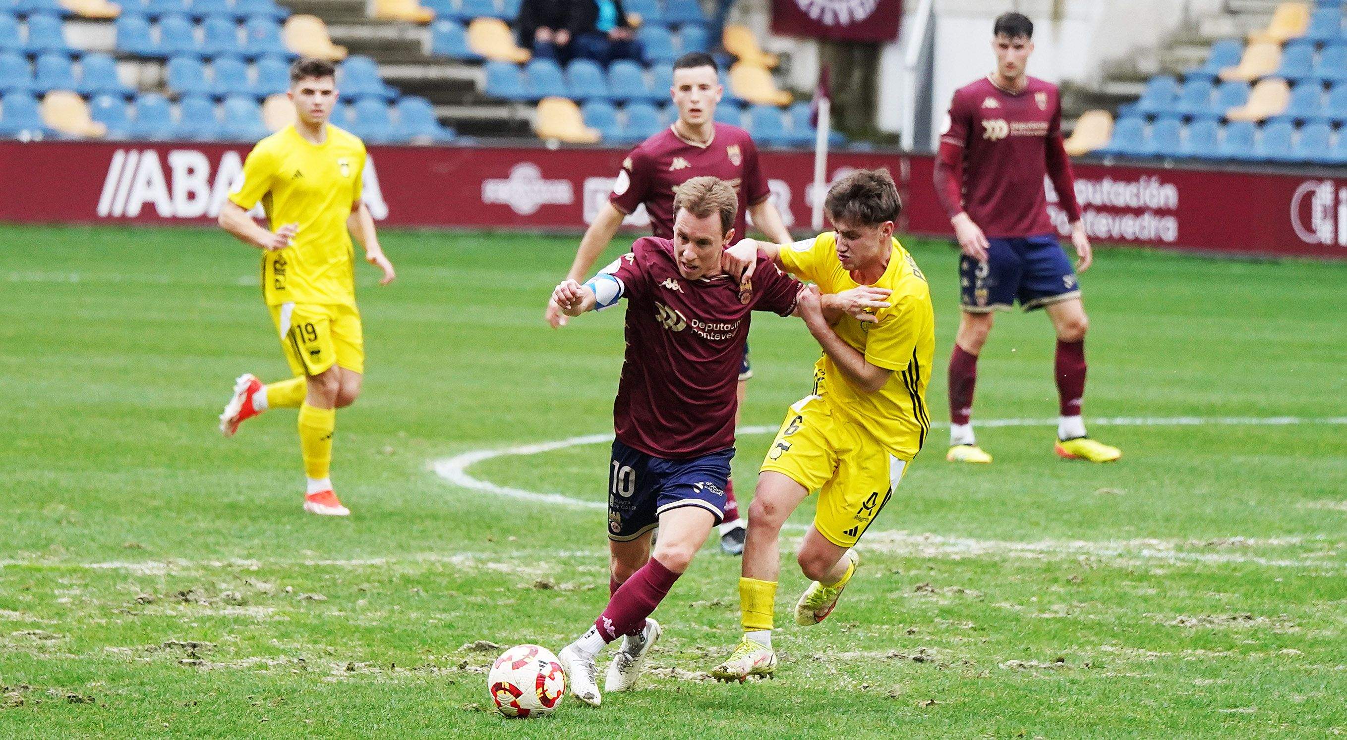 Partido entre Pontevedra CF e UP Langreo en Pasarón Partido entre Pontevedra CF e UP Langreo en Pasarón