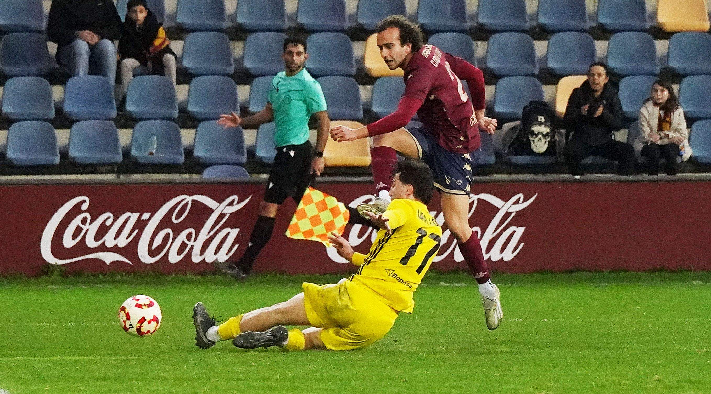 Partido entre Pontevedra CF e UP Langreo en Pasarón Partido entre Pontevedra CF e UP Langreo en Pasarón