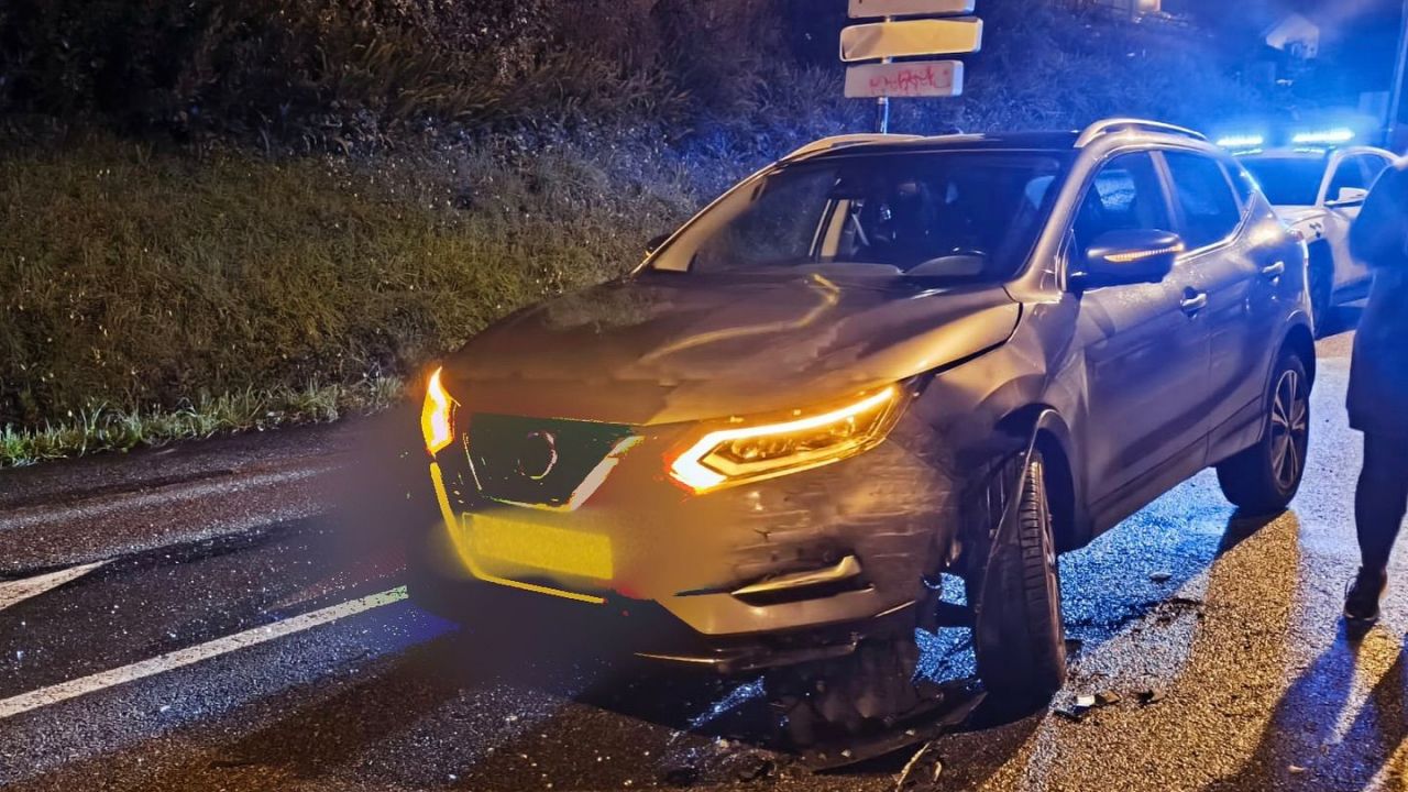 Outro dos turismos accidentados en Sanxenxo Outro dos turismos accidentados en Sanxenxo