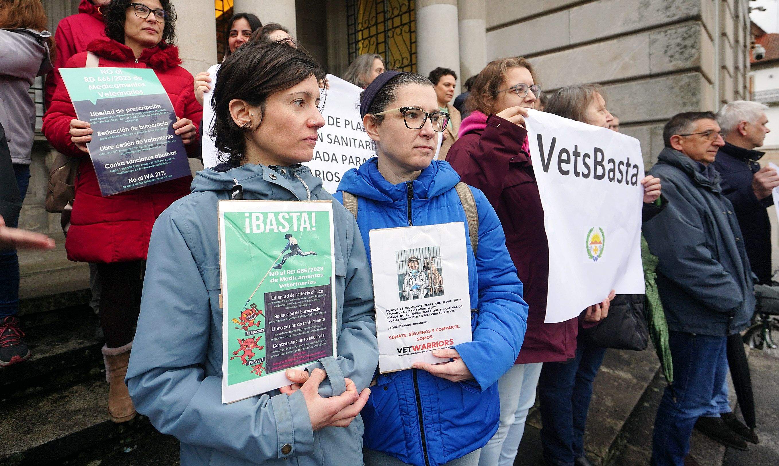Protesta de veterinarios ás portas da Subdelegación do Goberno Protesta de veterinarios ás portas da Subdelegación do Goberno