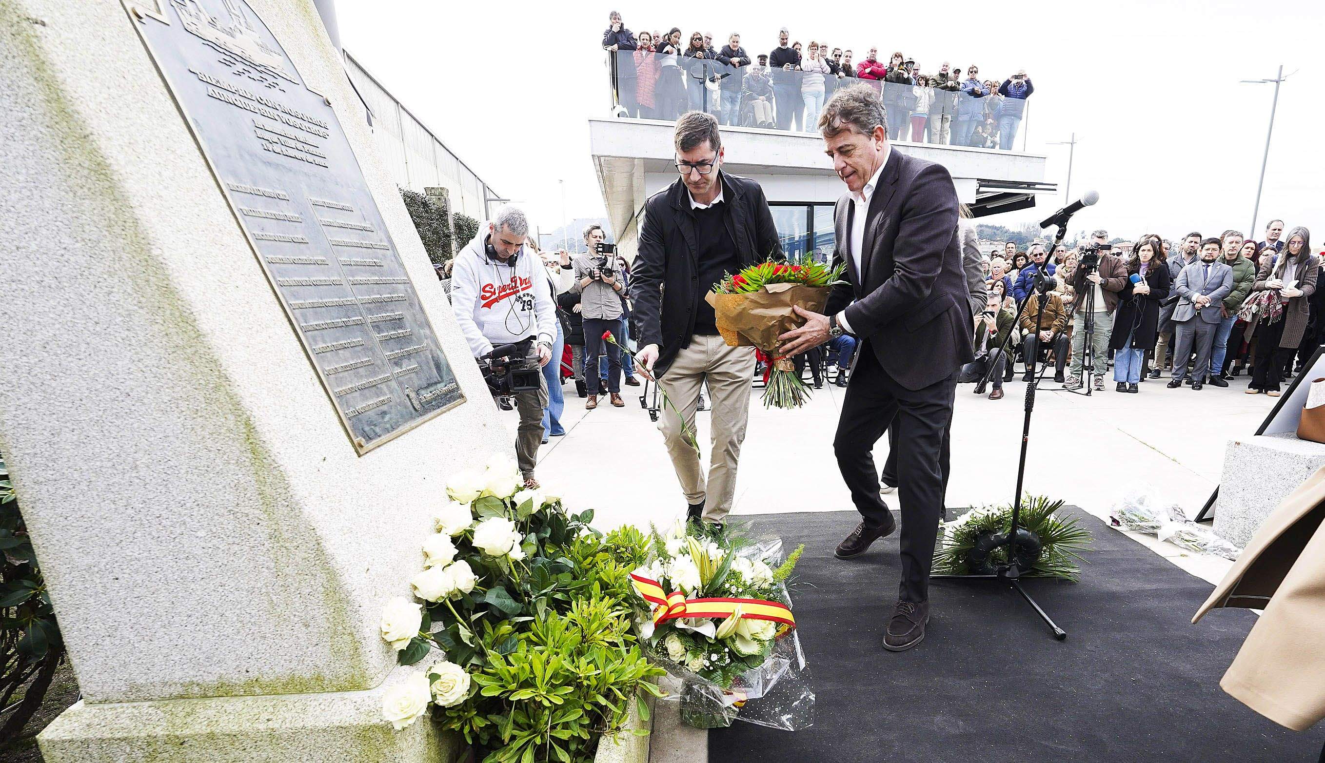 Homenaje por el tercer aniversario del naufragio del pesquero 'Villa de Pitanxo' Homenaje por el tercer aniversario del naufragio del pesquero 'Villa de Pitanxo'