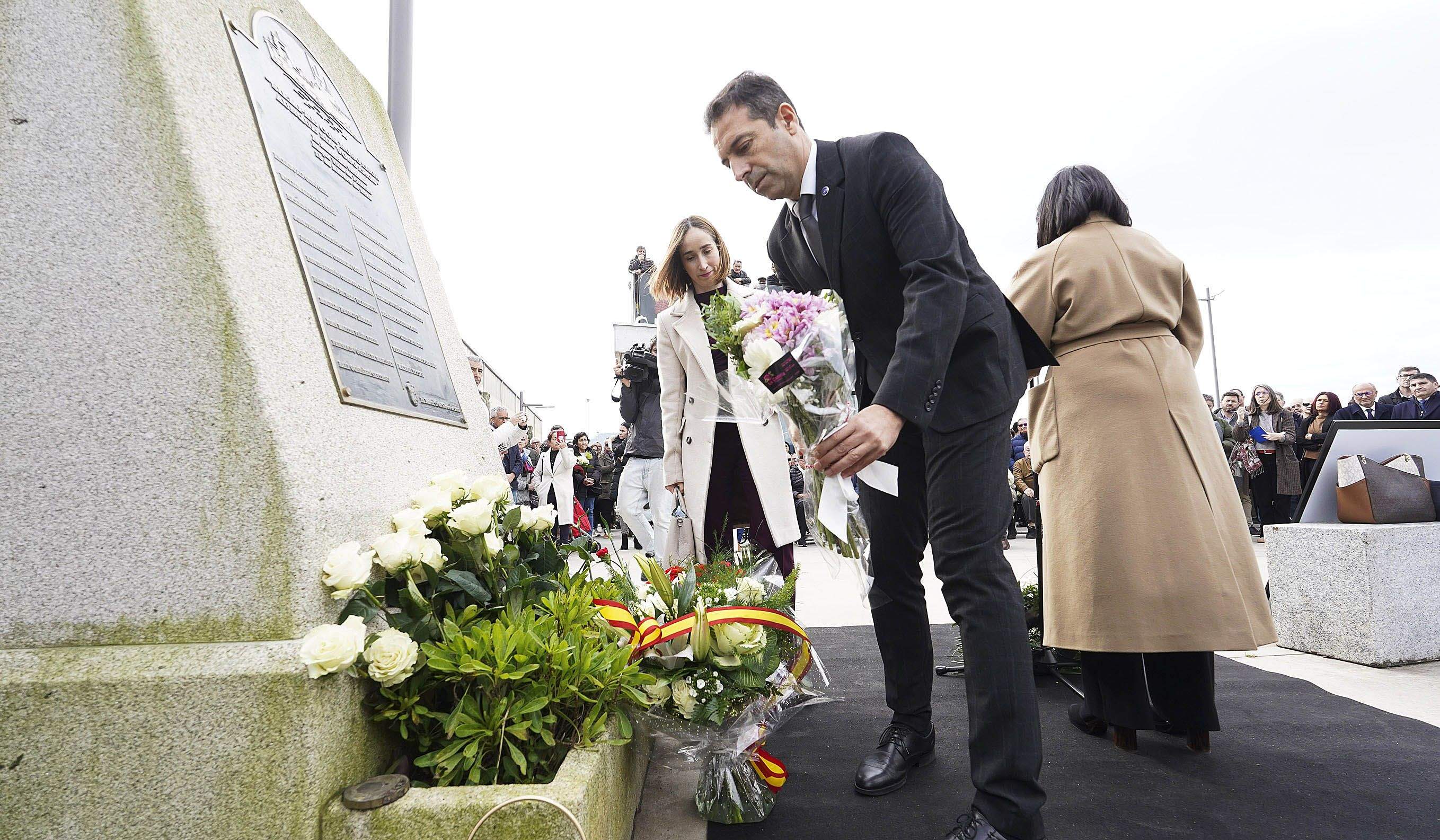 Homenaje por el tercer aniversario del naufragio del pesquero 'Villa de Pitanxo' Homenaje por el tercer aniversario del naufragio del pesquero 'Villa de Pitanxo'