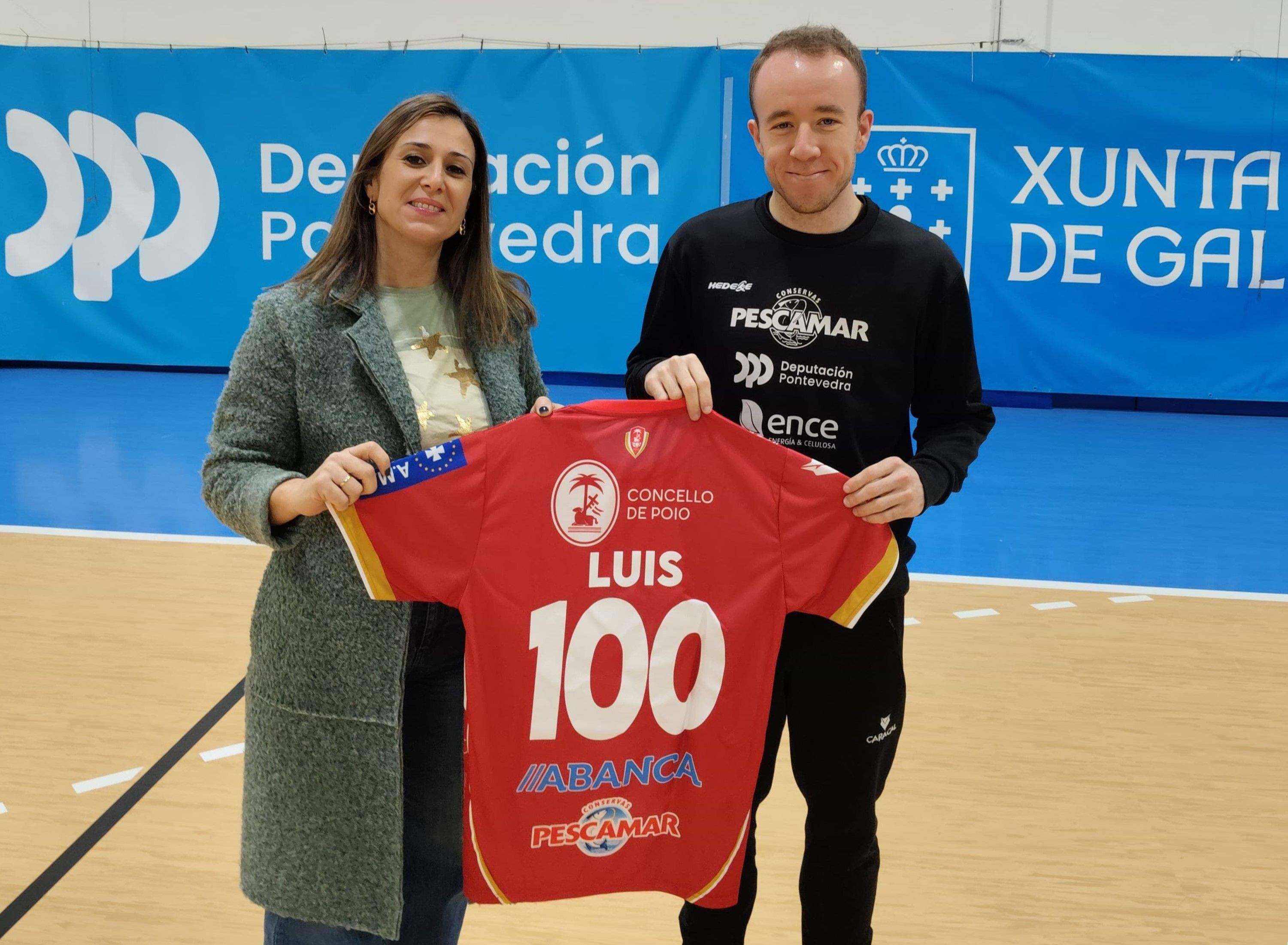 Luis López-Tulla cumple 100 partidos como entrenador del Poio Pescamar