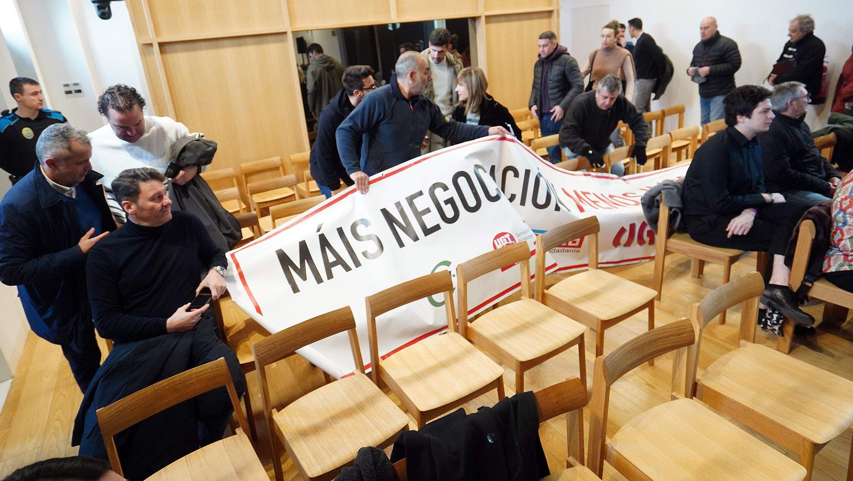 Pleno municipal de Pontevedra en el que se aprobaron los presupuestos de 2025