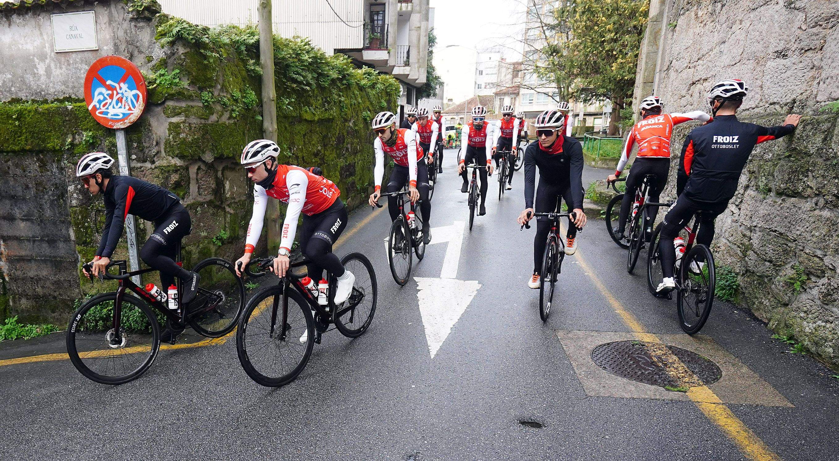O equipo ciclista Froiz inicia a tempada 2025 O equipo ciclista Froiz inicia a tempada 2025