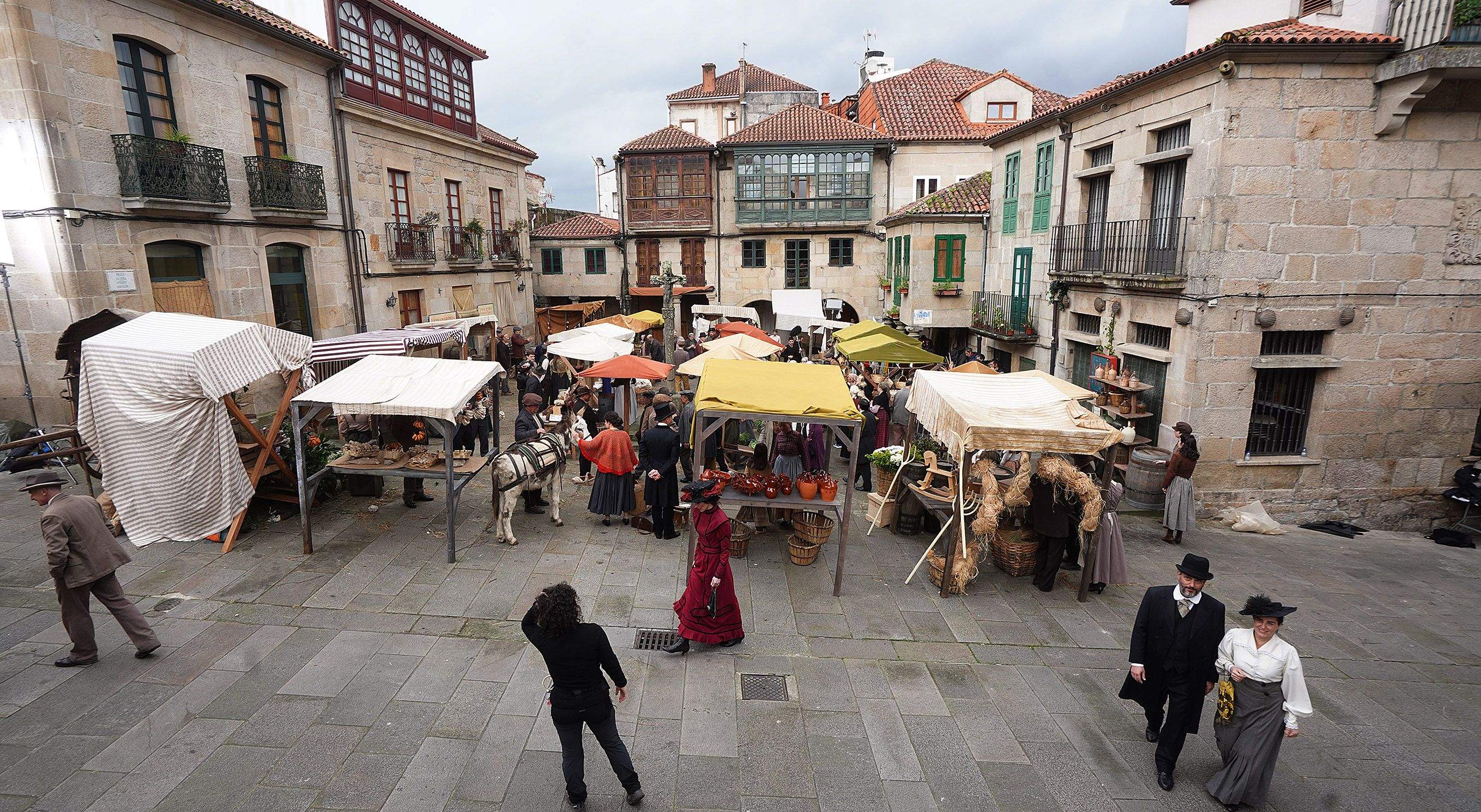 Rodaje de "Las hijas de la criada" en la plaza de la Leña en Pontevedra
