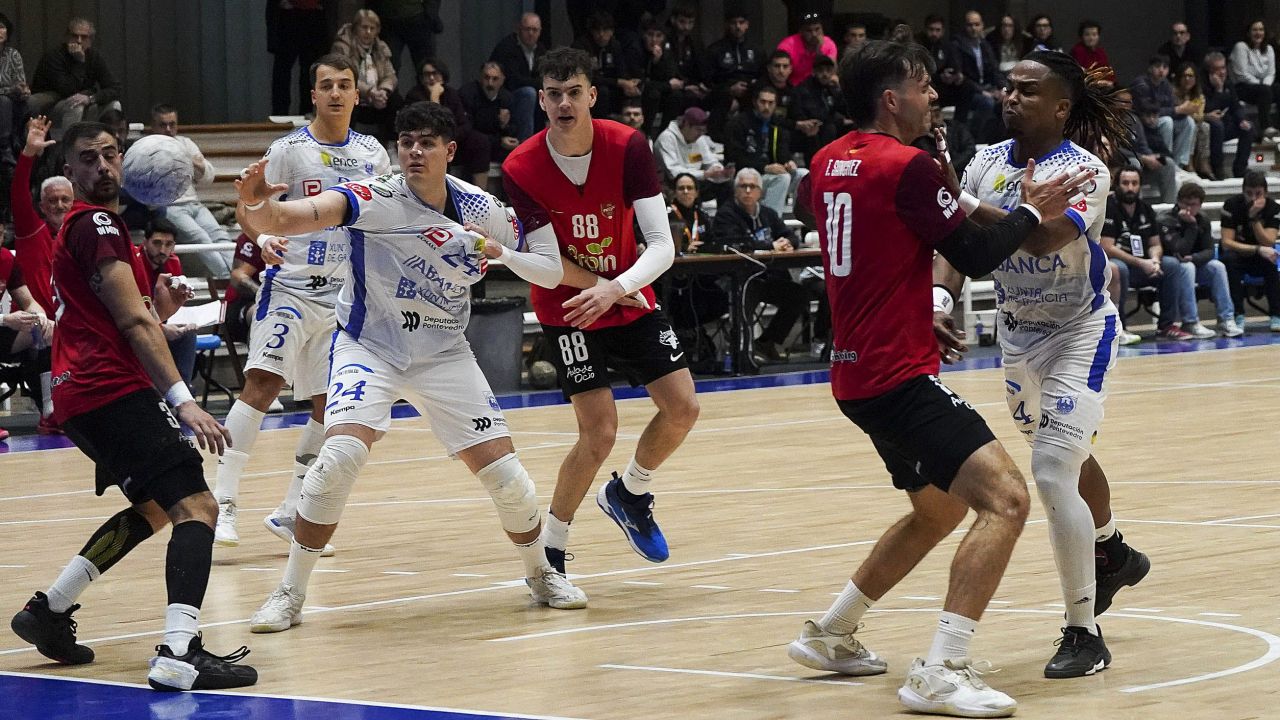 Partido de División de Honra Prata entre Cisne e Proin Sevilla