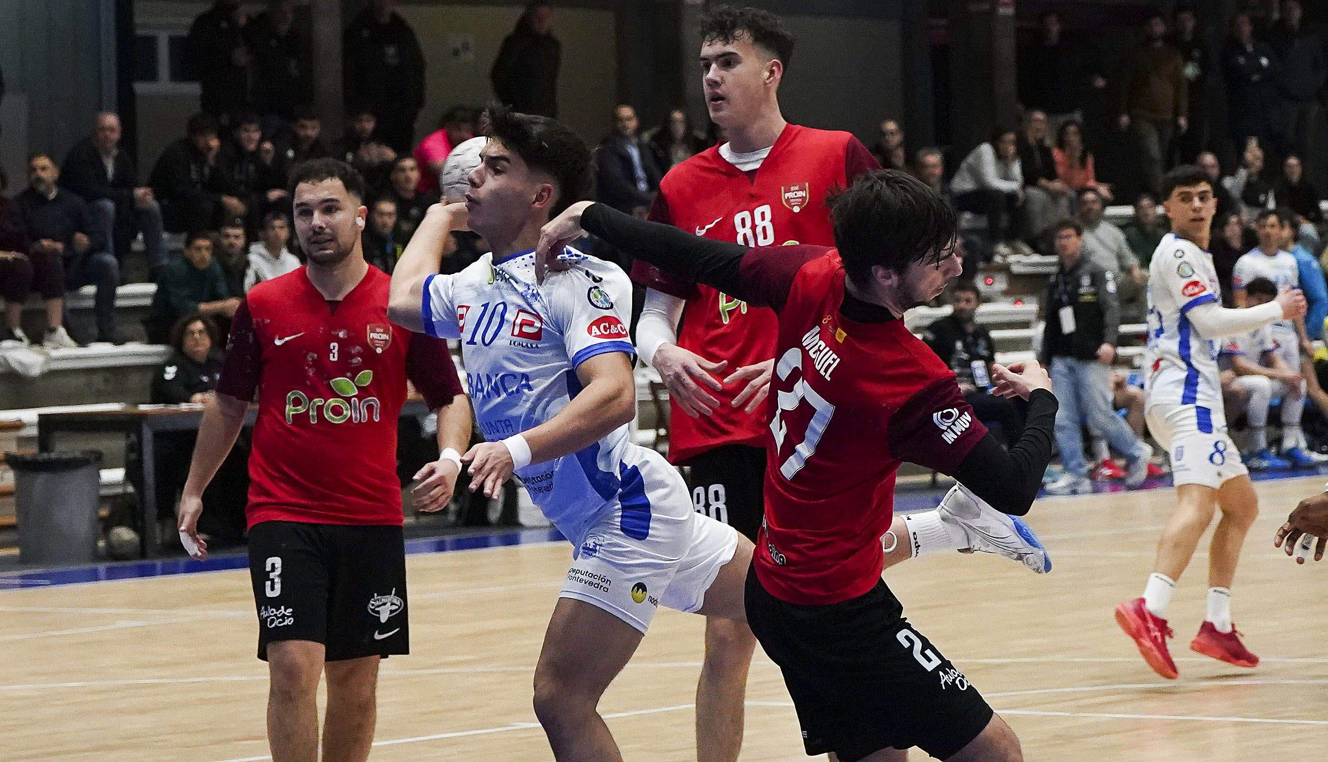 Partido de División de Honor Plata entre Cisne y Proin Sevilla