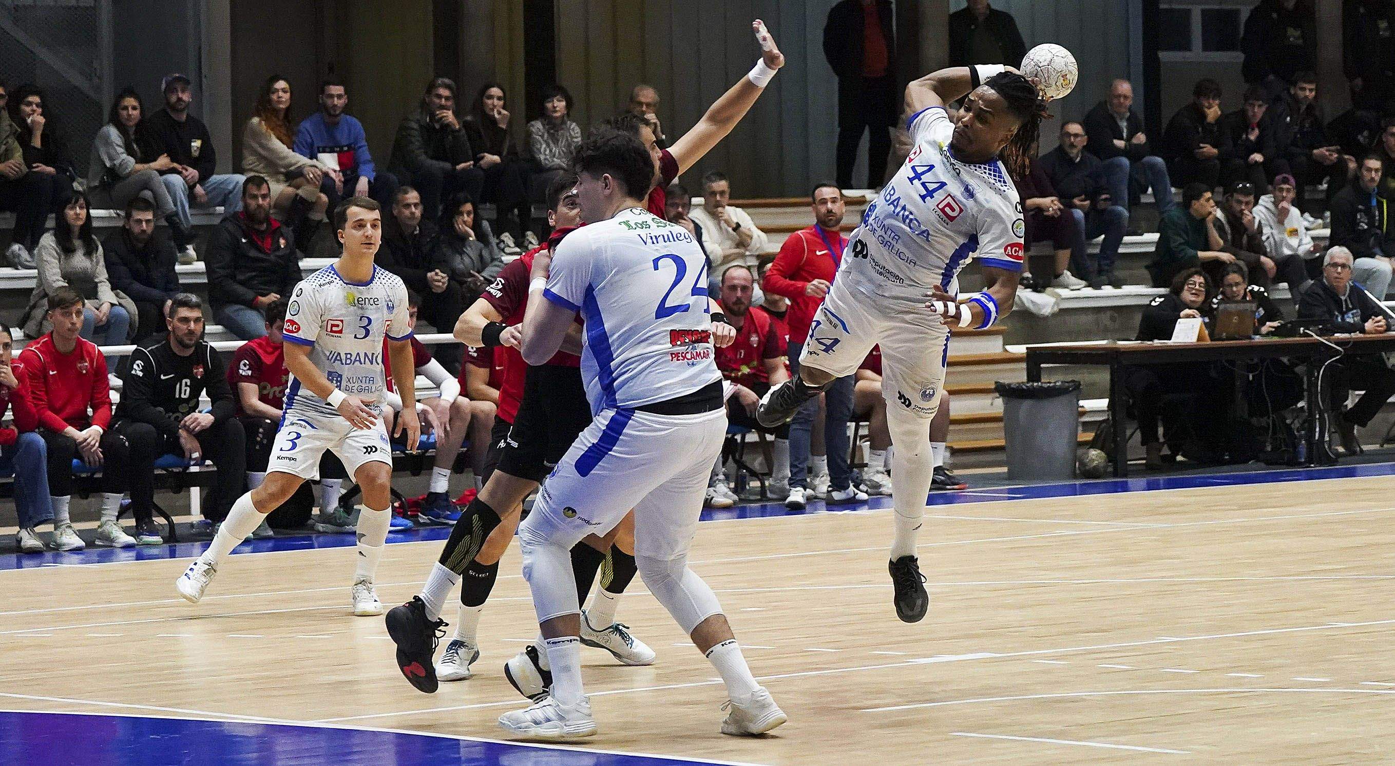 Partido de División de Honor Plata entre Cisne y Proin Sevilla